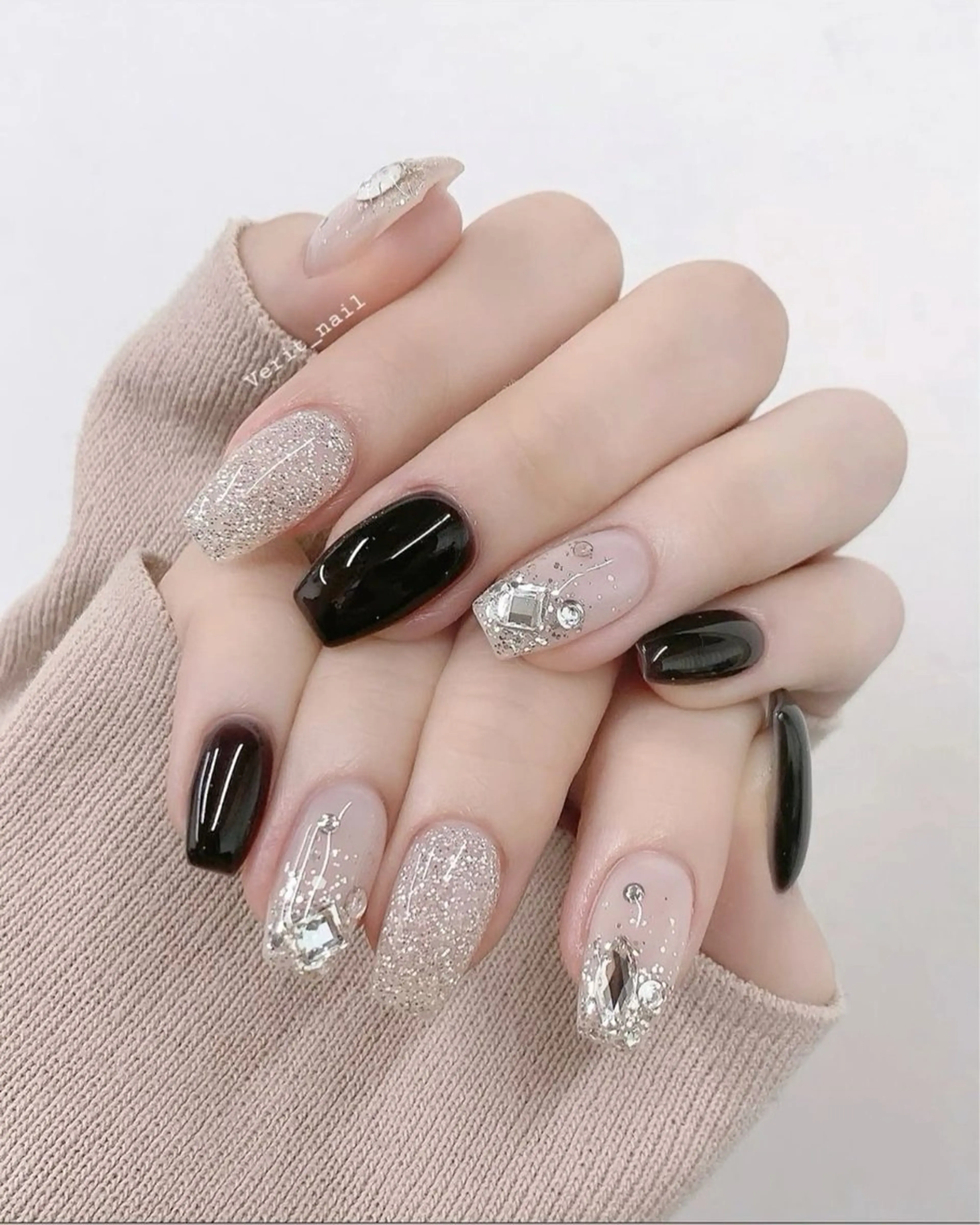 ネイル チークネイル フレンチネイル グラデーション 韓国ネイル マグネットネイル Hana nail所属・Hana Nailのネイルデザイン