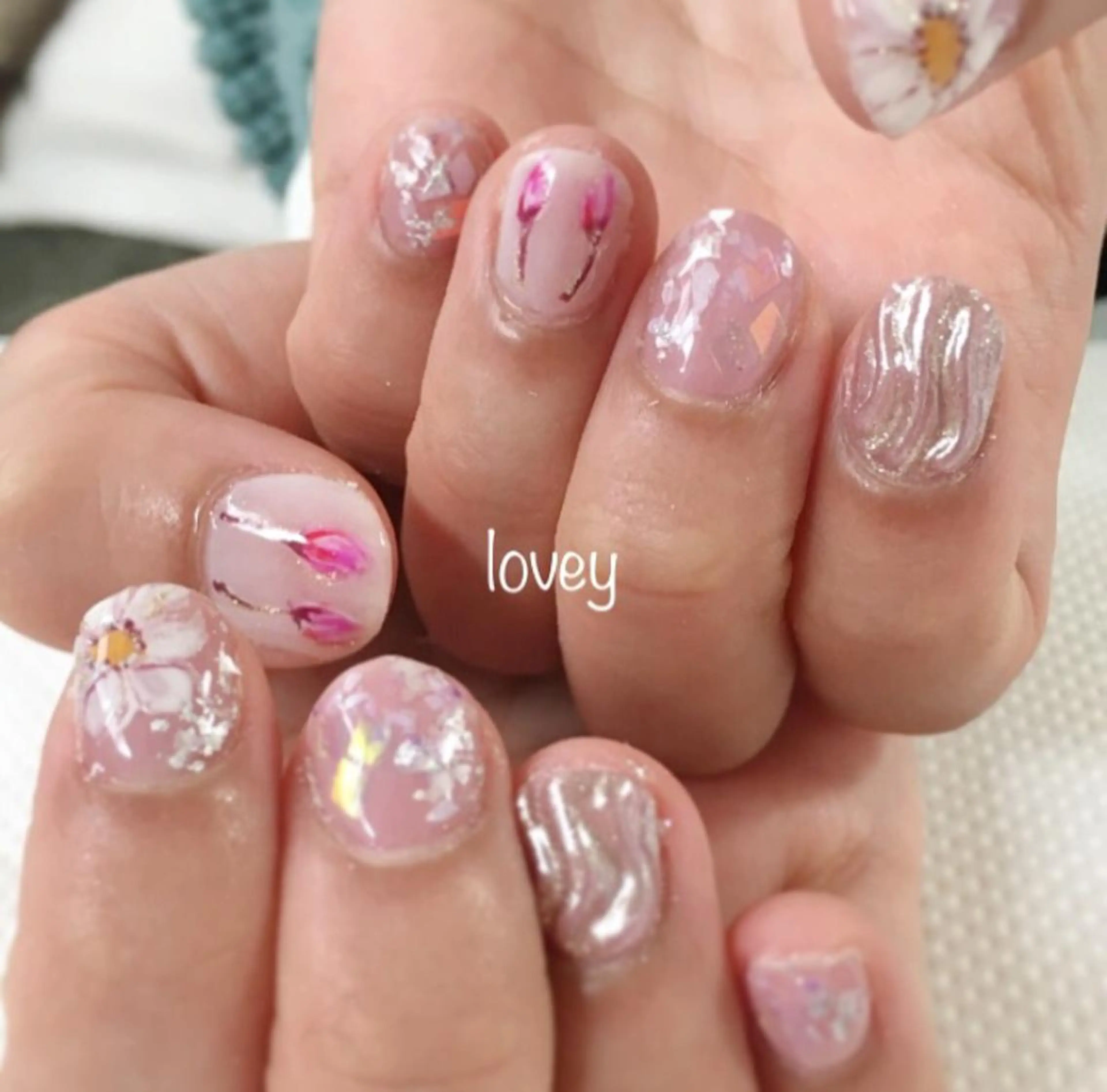 ネイル プライベートサロン loveyのネイルデザイン