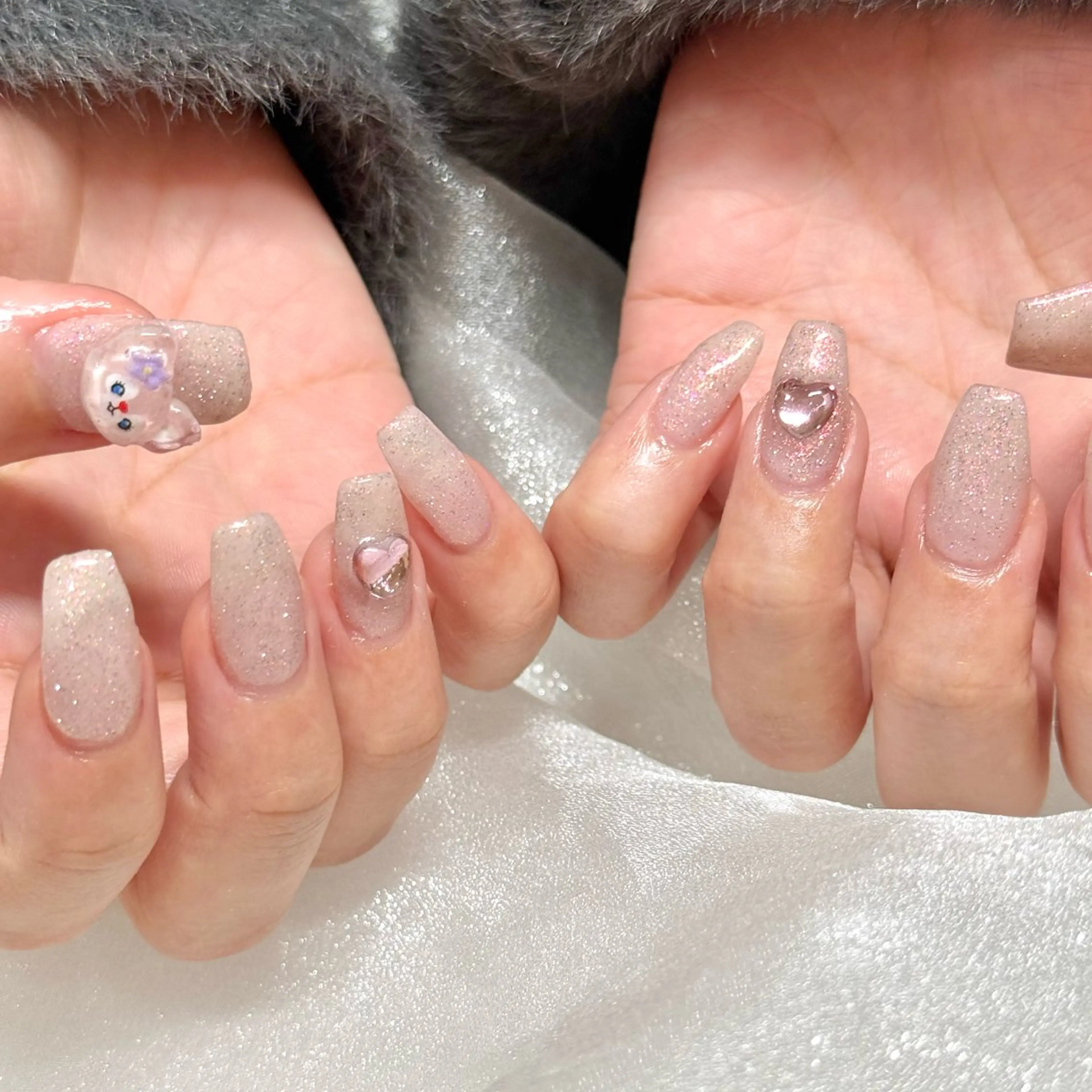 ネイル ハンドネイル chika .のネイルデザイン