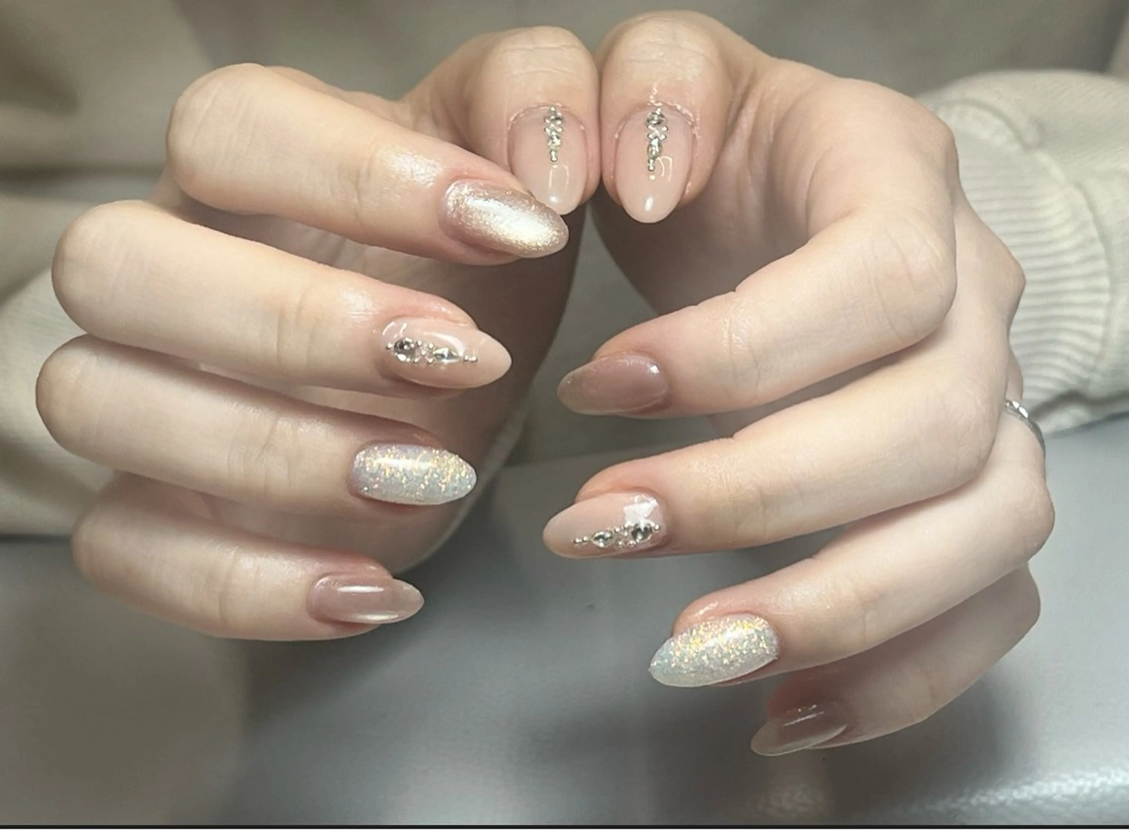 ネイル アートネイル 韓国ネイル 持ち込み ニュアンスネイル ワンカラーネイル ハンドネイル ハンドケア イブ ネイリのネイルデザイン