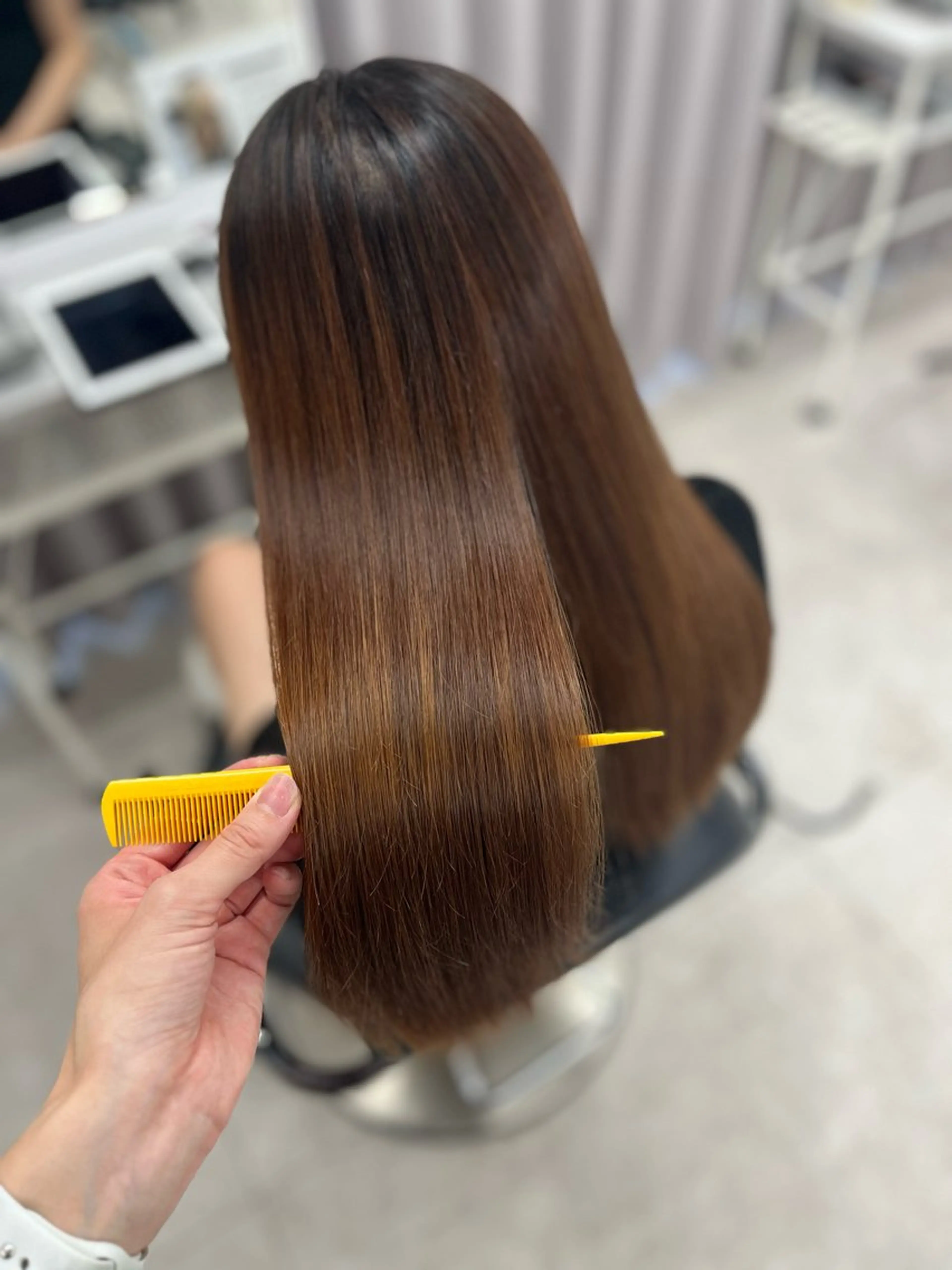 ロング 酸性ストレート 縮毛矯正 🫧ぷる艶カラー🫧 Yuubi🦩のヘアスタイル