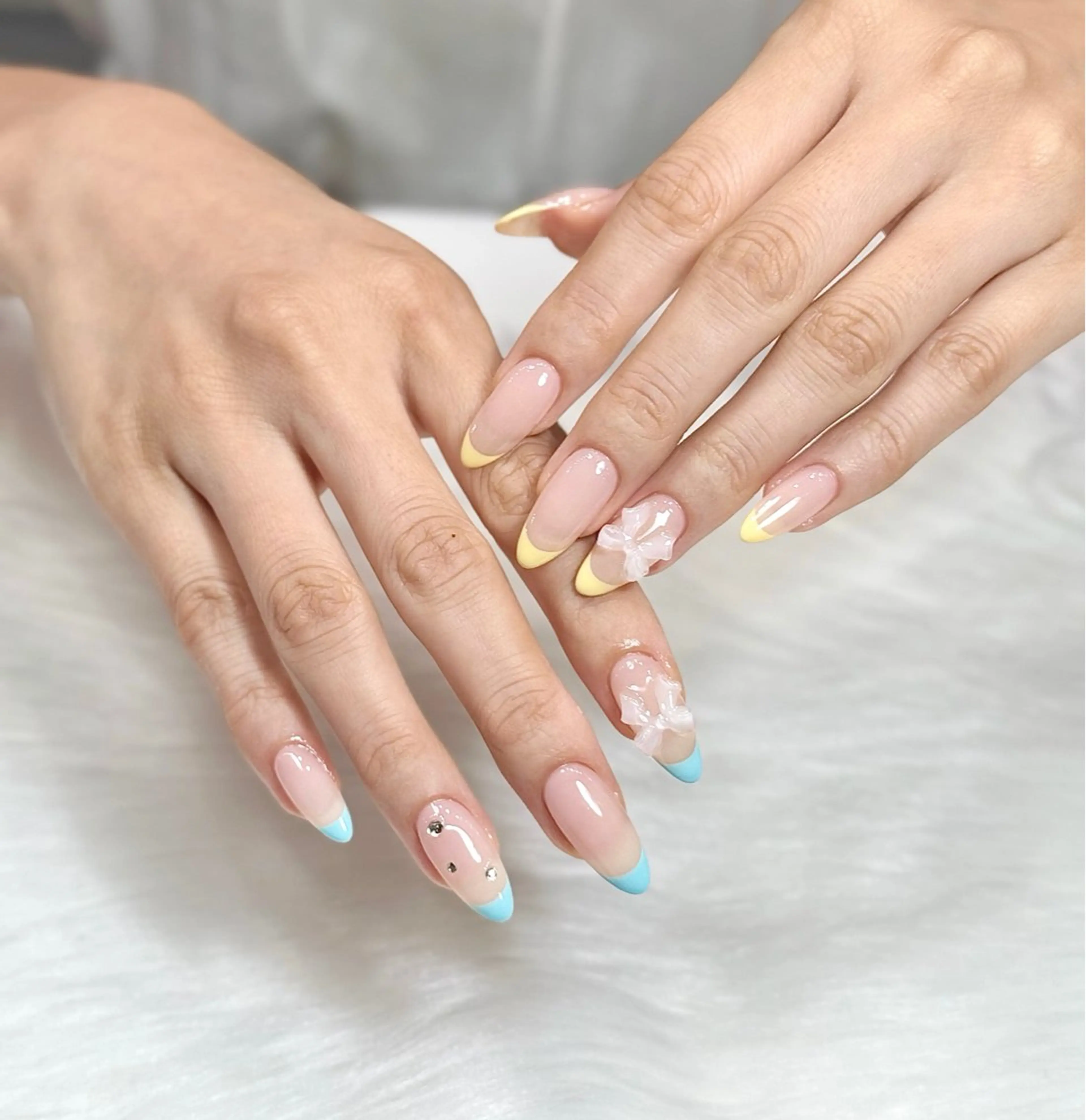 ネイル オーロラネイル チークネイル フットネイル フレンチネイル ジェルネイル ハンドネイル Nichi Nailsのネイルデザイン