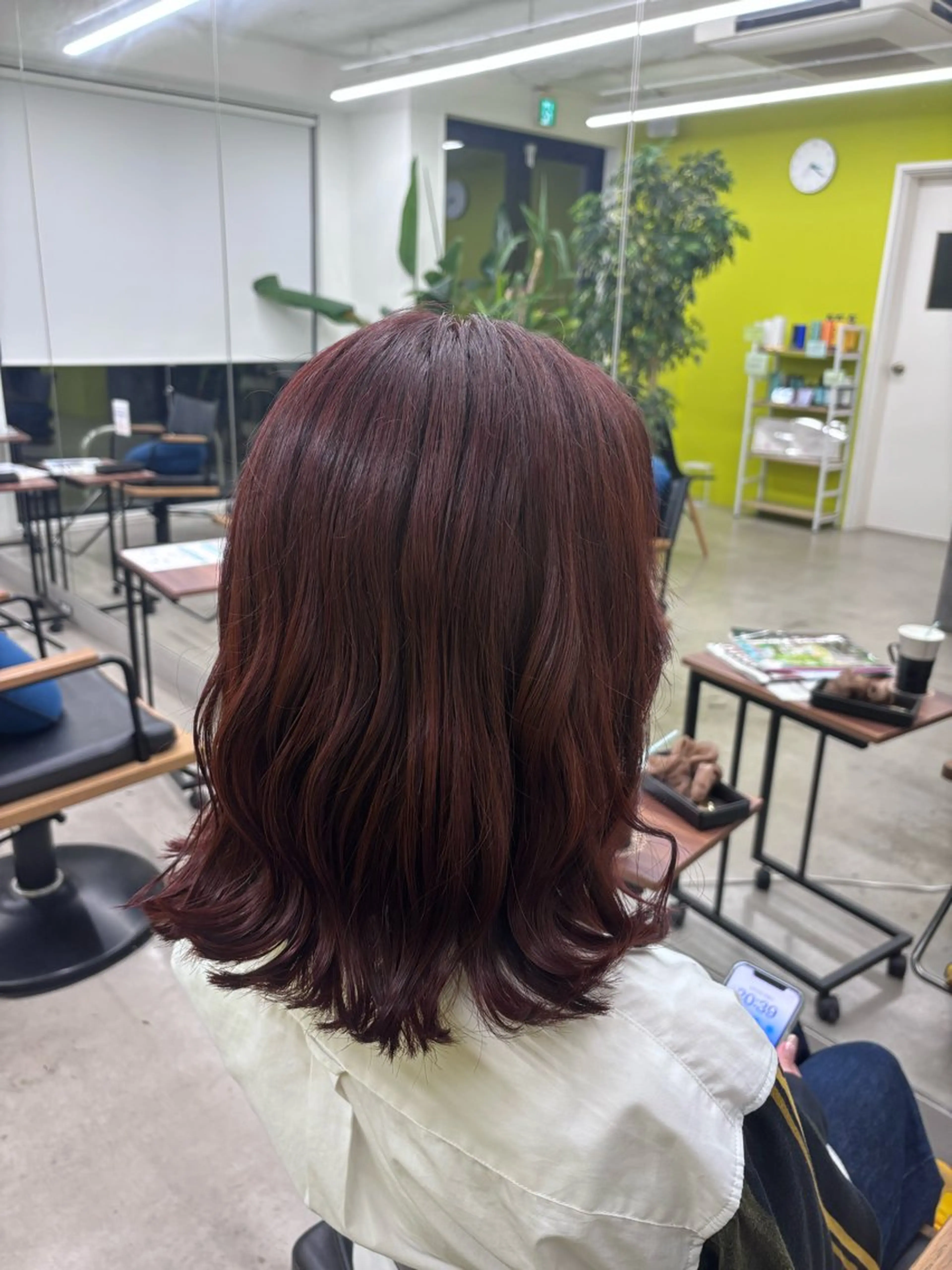 カラー レッドカラー ヘアカラー トリートメント fika所属・鈴木 ちさきのヘアスタイル
