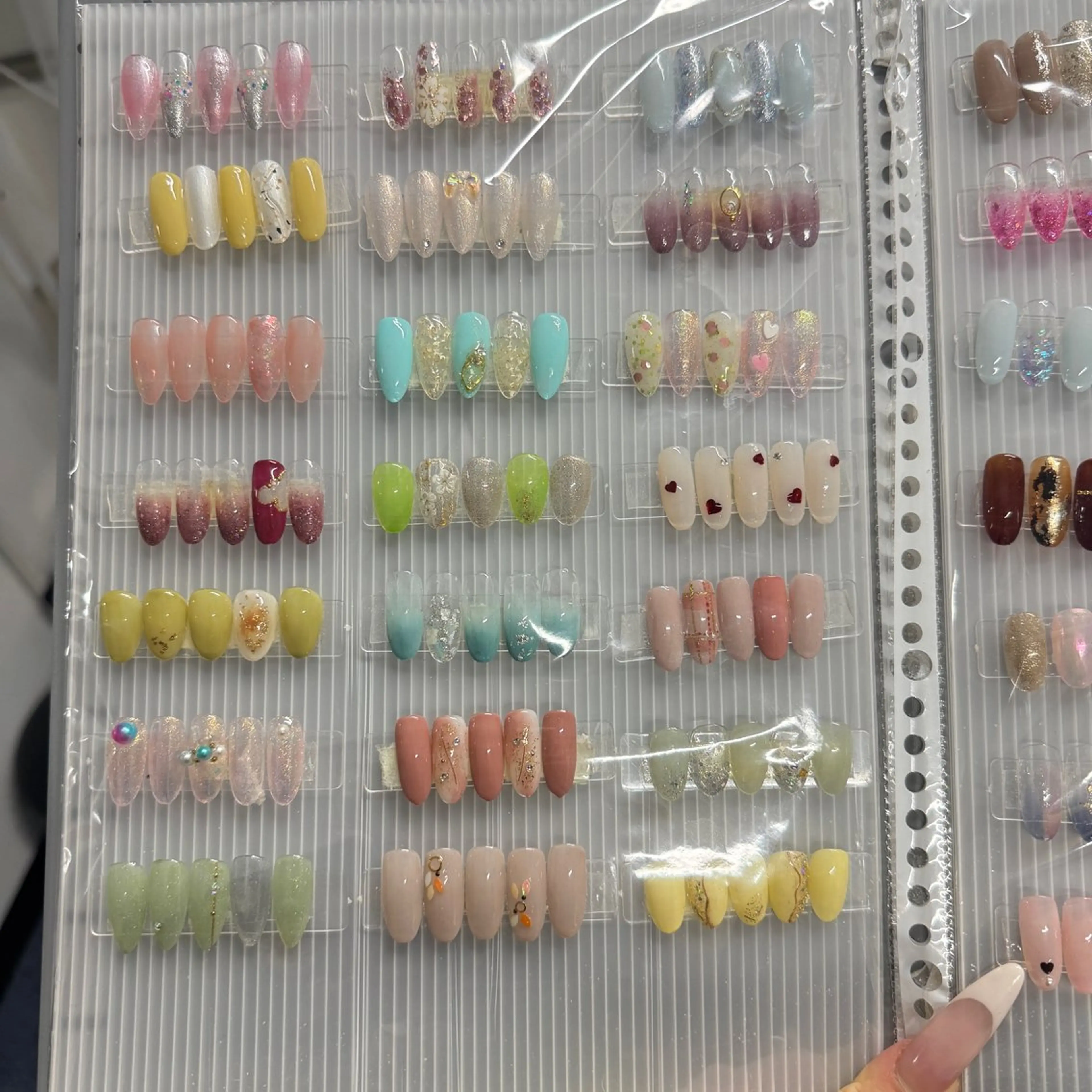 ネイル ハンドネイル XIXI ネイルのネイルデザイン