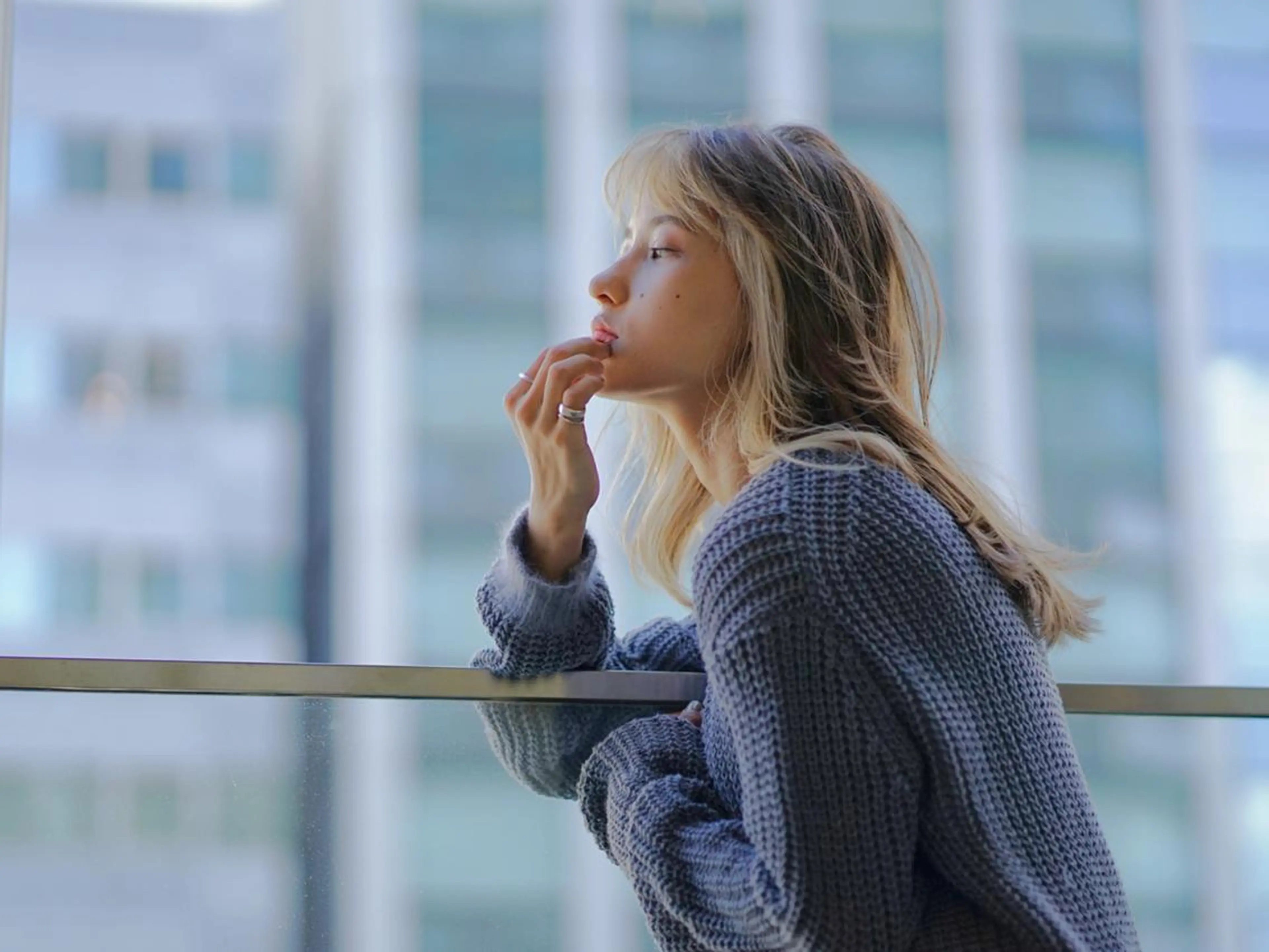 ショート パーマ カラー バレイヤージュ ブリーチ ケアブリーチ デザインカラー ダブルカラー 初めでも安心🌟 newi町田✂のヘアスタイル