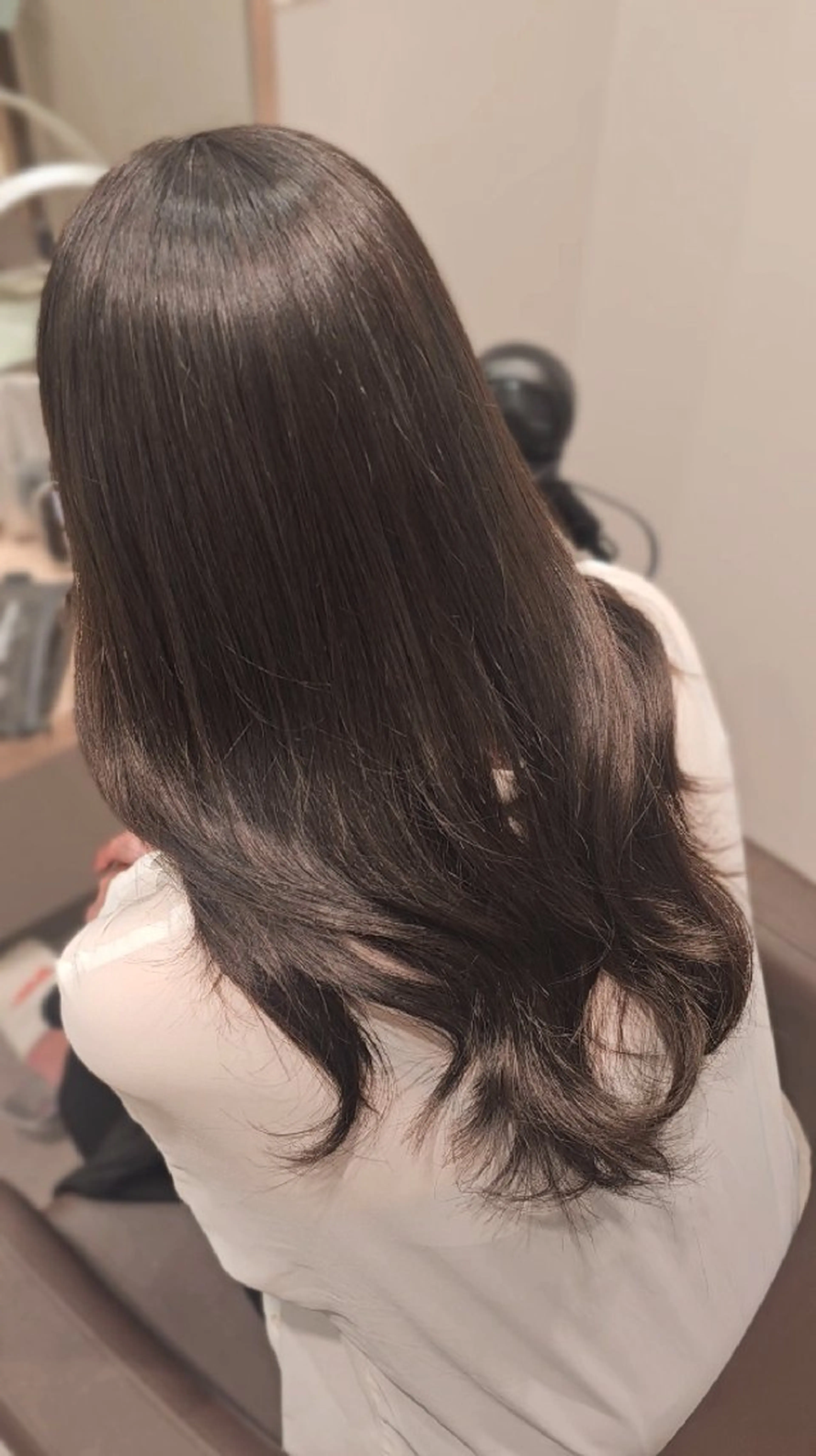 セミロング カラー グレージュ トリートメント カット ヘアカラー トリートメント サロウィン　神戸三宮店所属・三宮No.1ブリーチ 無しカラー/杉山太貴のヘアスタイル