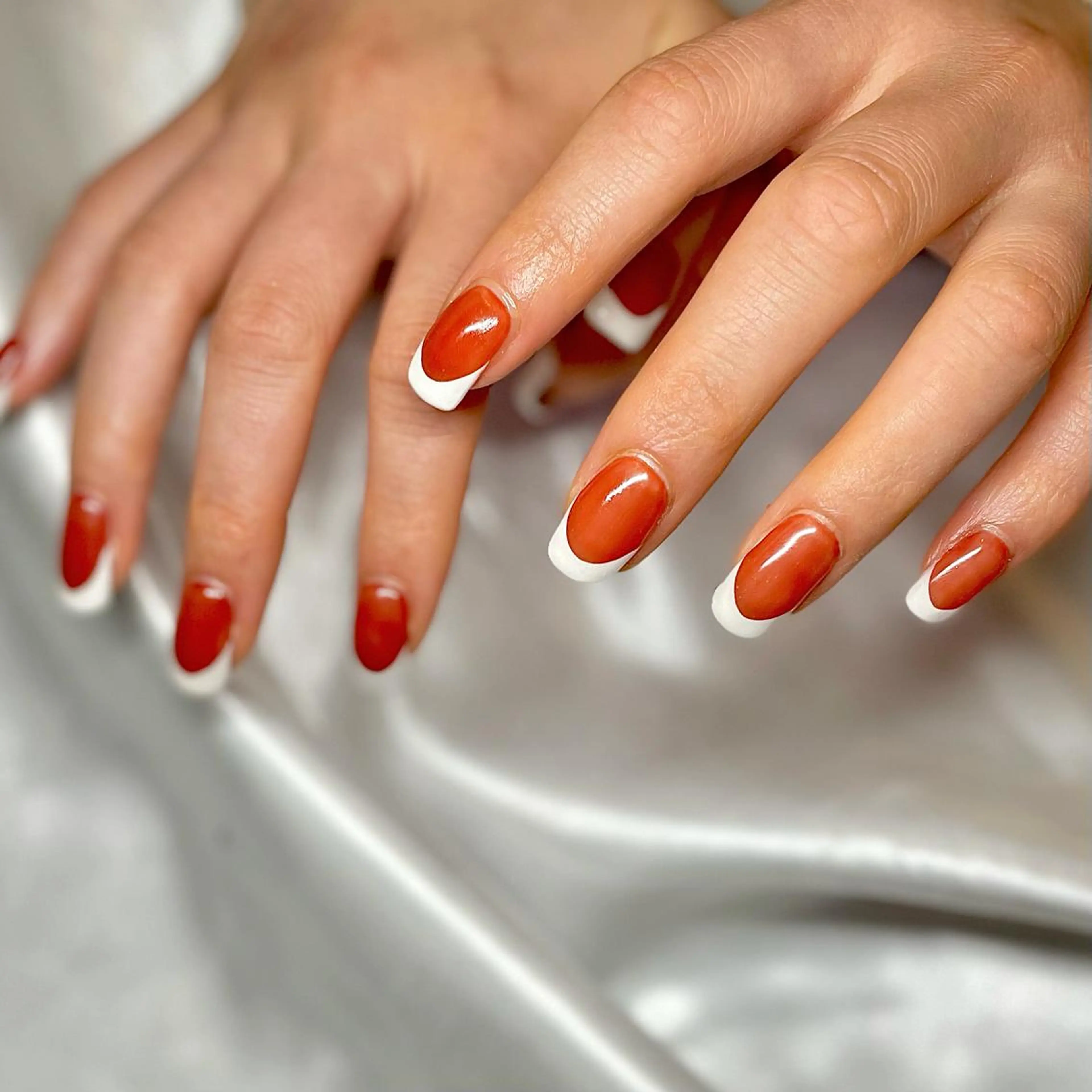 ミディアム カラー パーマ ヘアアレンジ メンズ キッズ ネイル マツエク・マツパ オレンジ カラーマツエク フレンチネイル オレンジ nail&eye Aoのマツエク・マツパデザイン