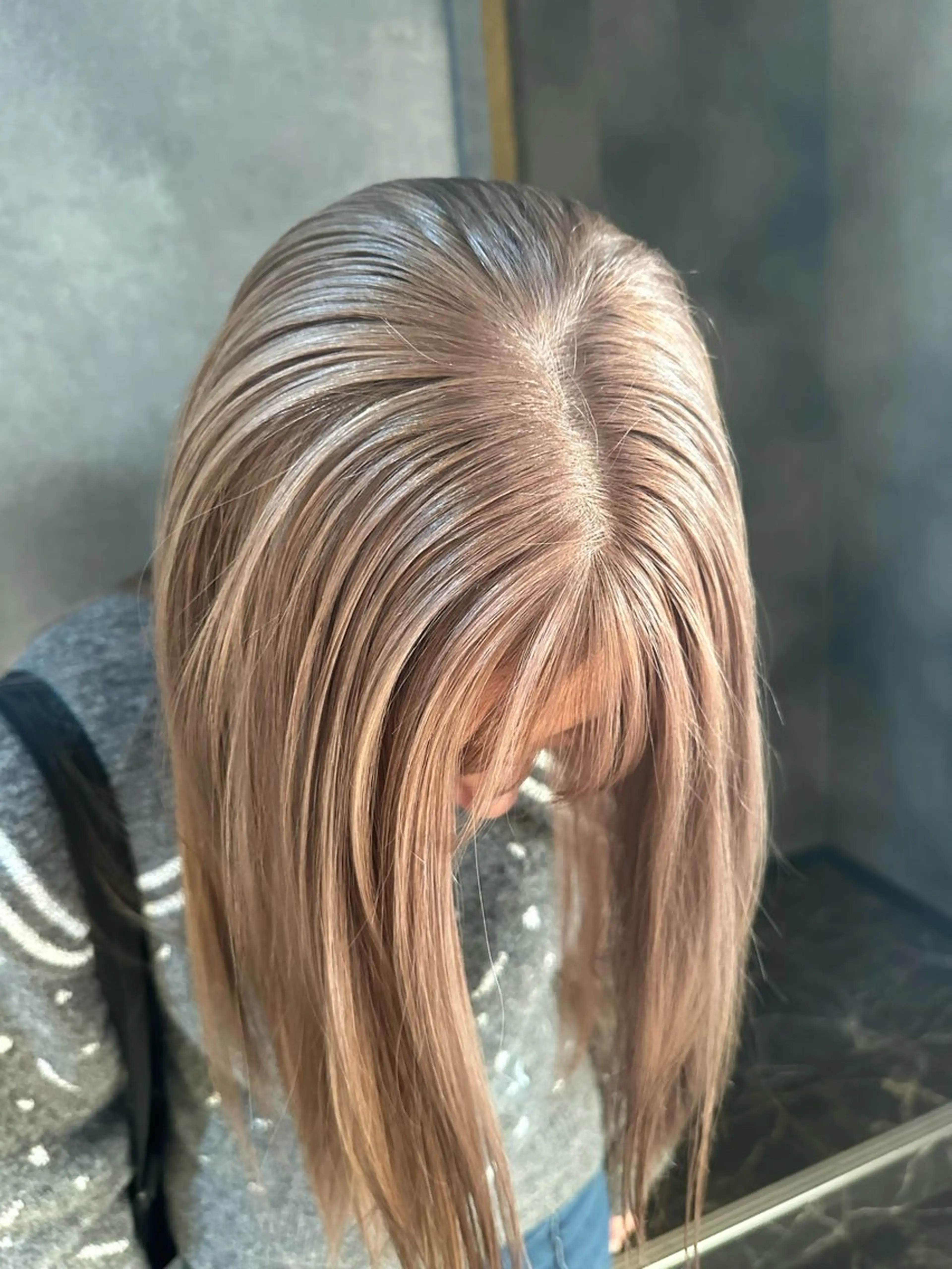 ロング ヘアカラー トリートメント 坂庭 美夢のヘアスタイル