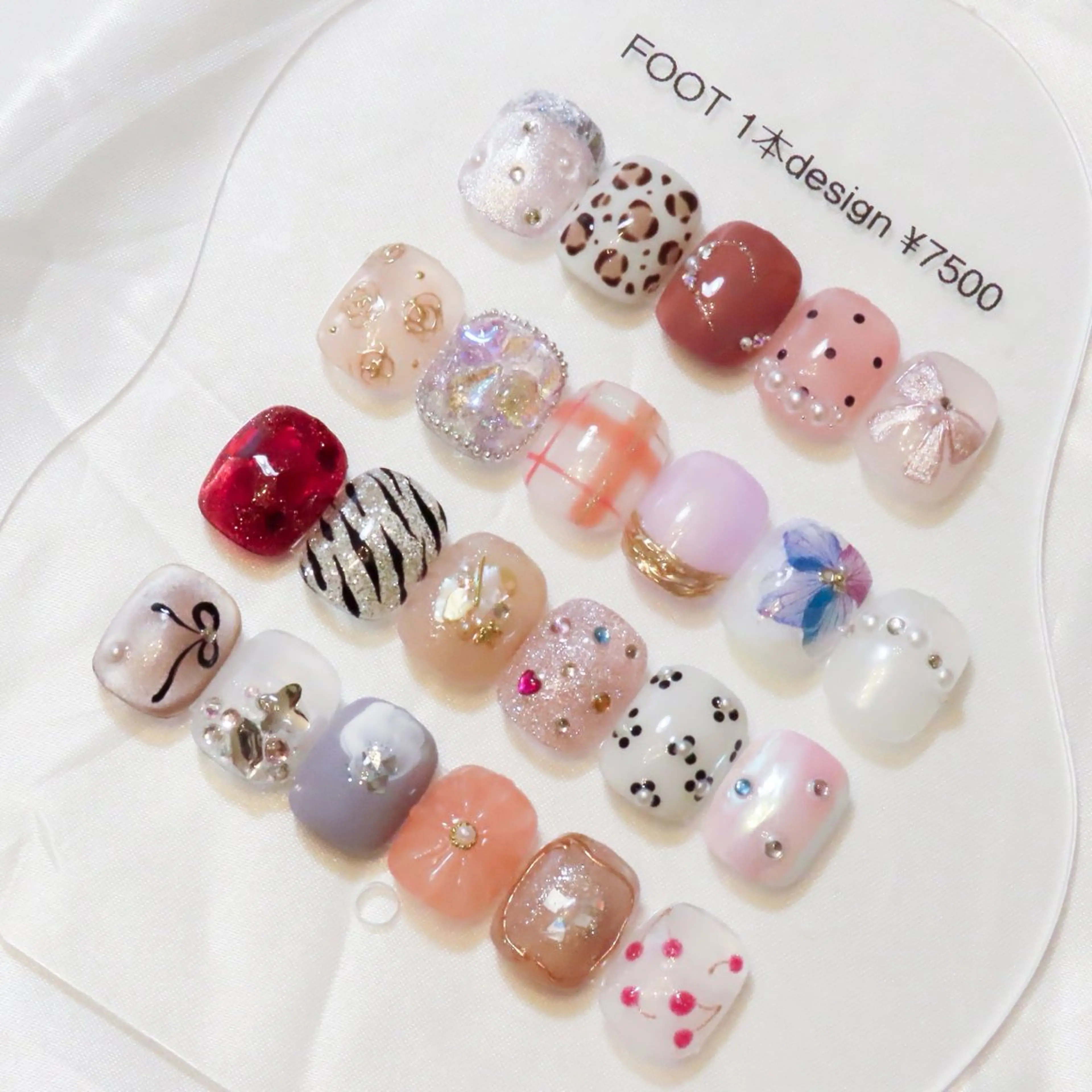 ネイル アートネイル フットネイル ジェルネイル オフィスネイル パラジェル フットネイル aitas | nanamiのネイルデザイン