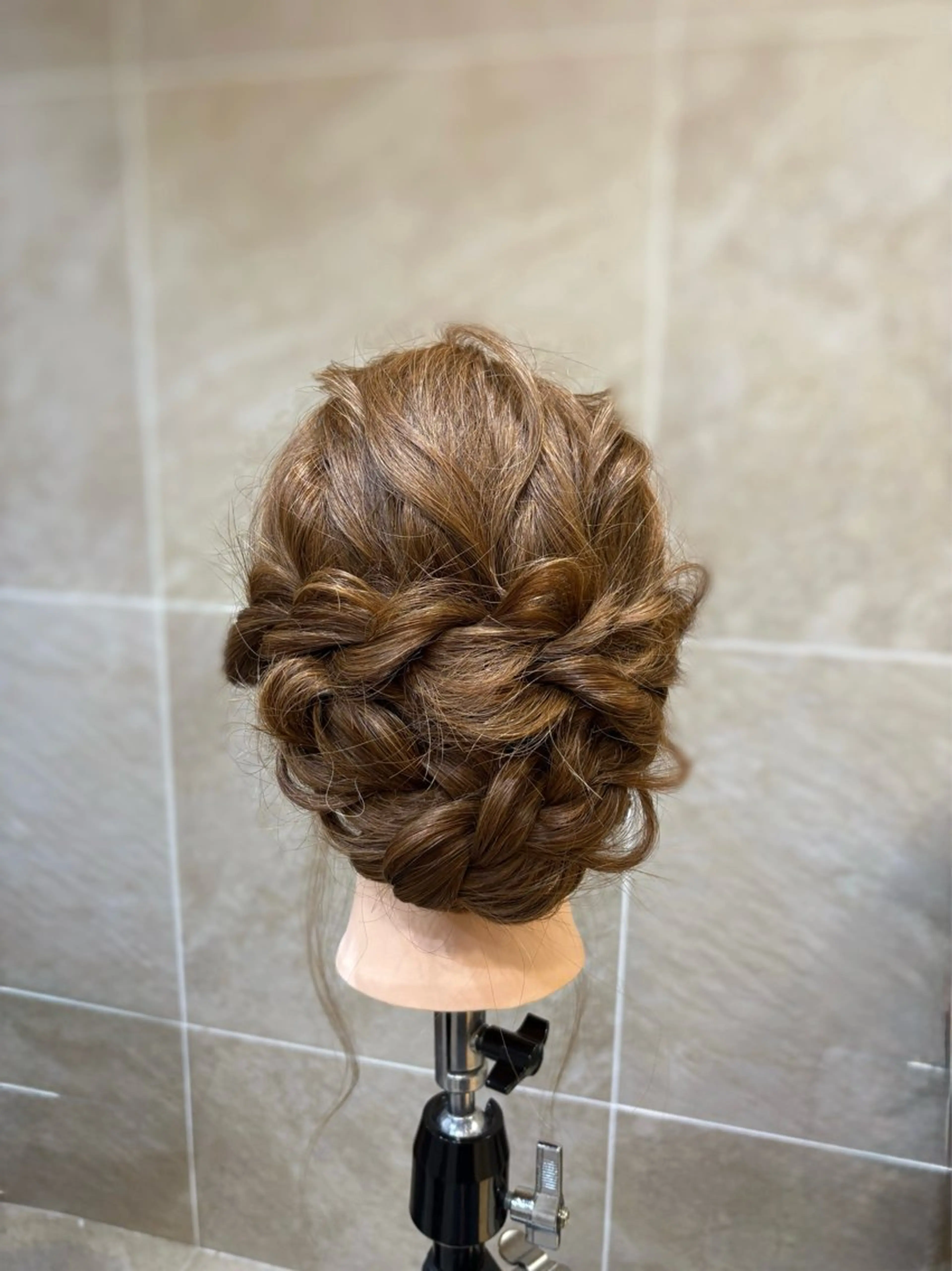 【先着3名様限定✨】ヘアセット🎀シニヨン金箔、ラメ付き🐶の写真