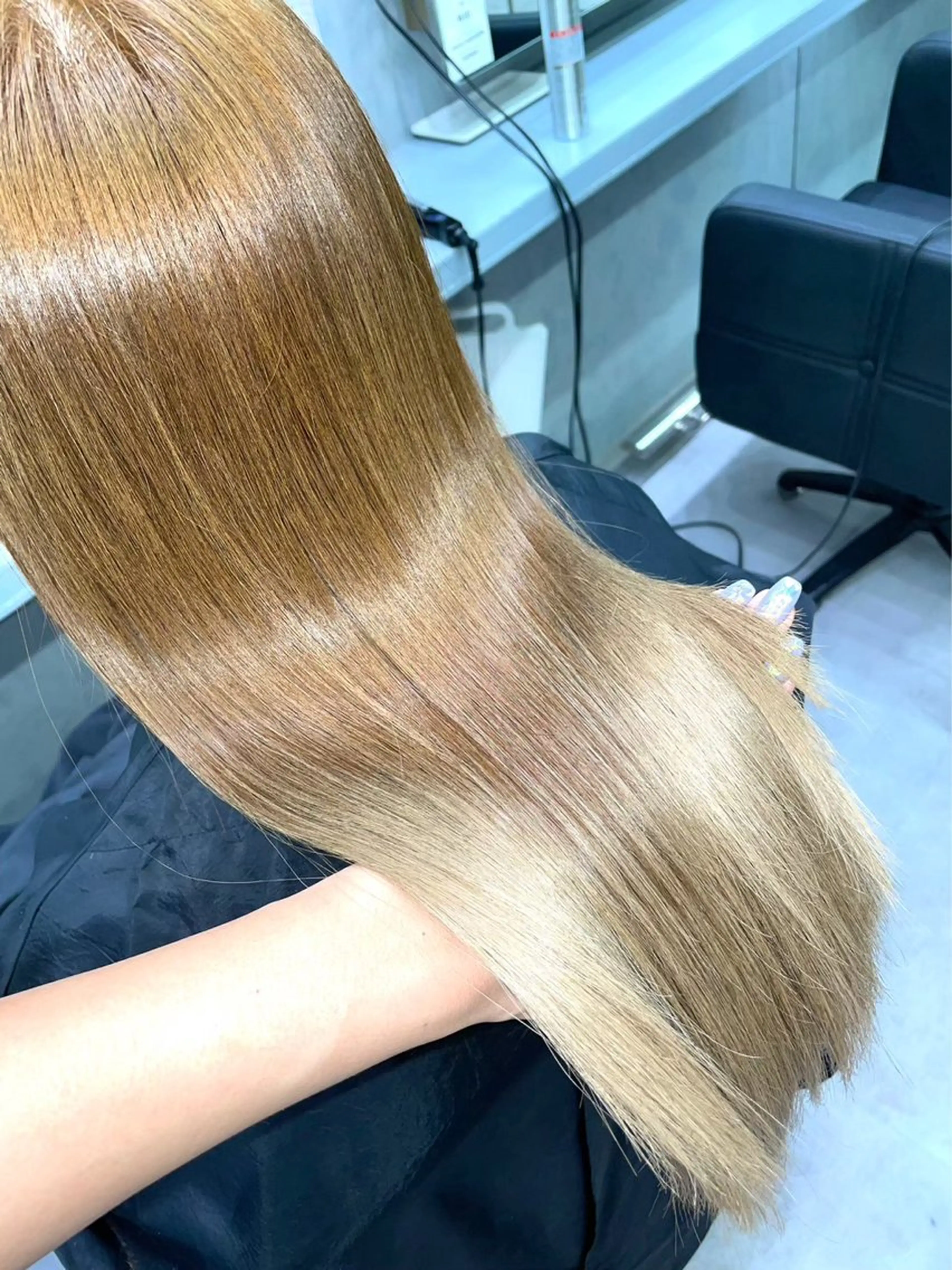 ロング カラー シールエクステ ブリーチ ケアブリーチ デザインカラー ダブルカラー loa所属・🦋韓国hair🦋 エクステ店長sakiのヘアスタイル