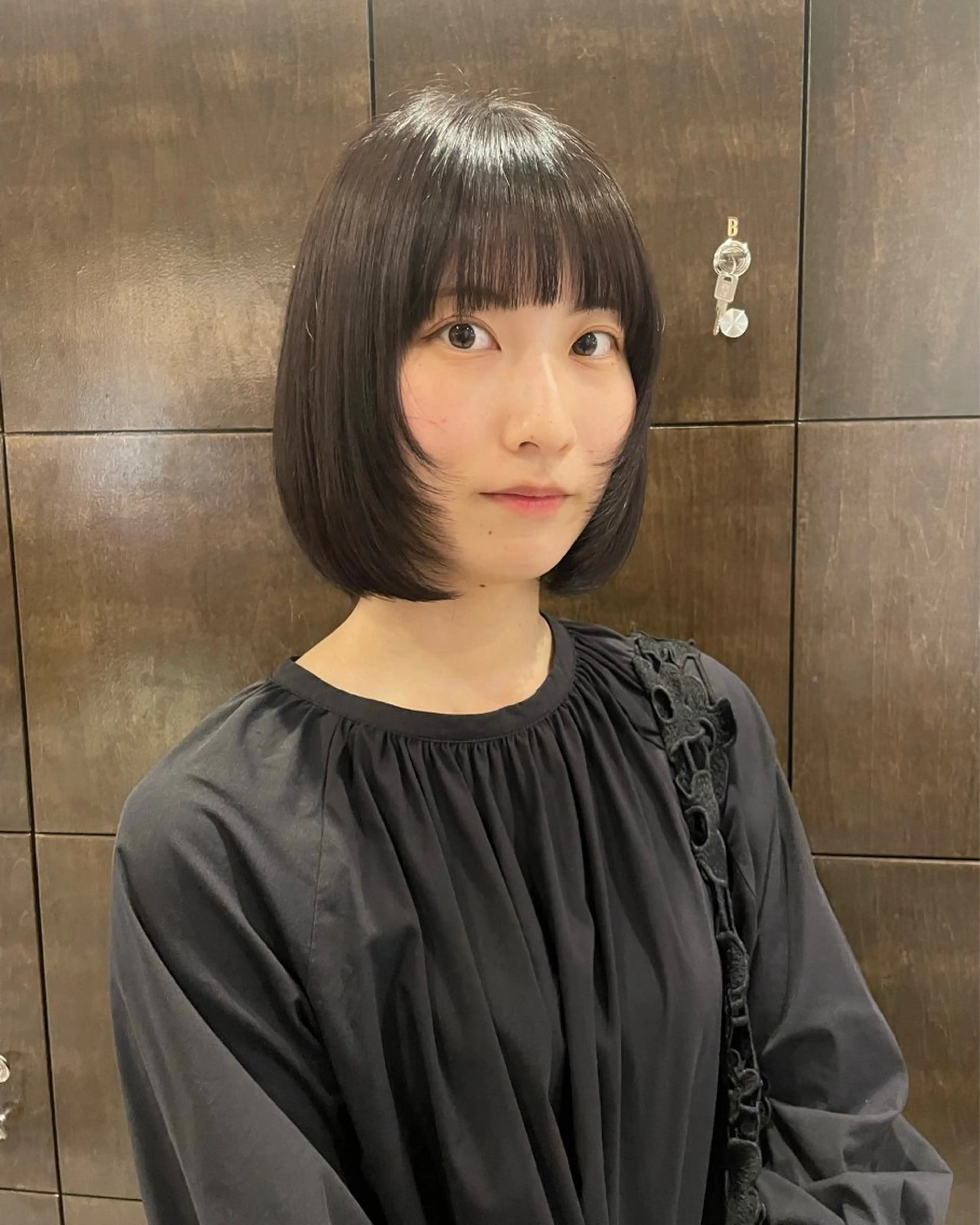 ショート カラー ボブ 顔まわりレイヤー レイヤーカット ヘアカラー トリートメント ひなた 艶カラー/渋谷のヘアスタイル