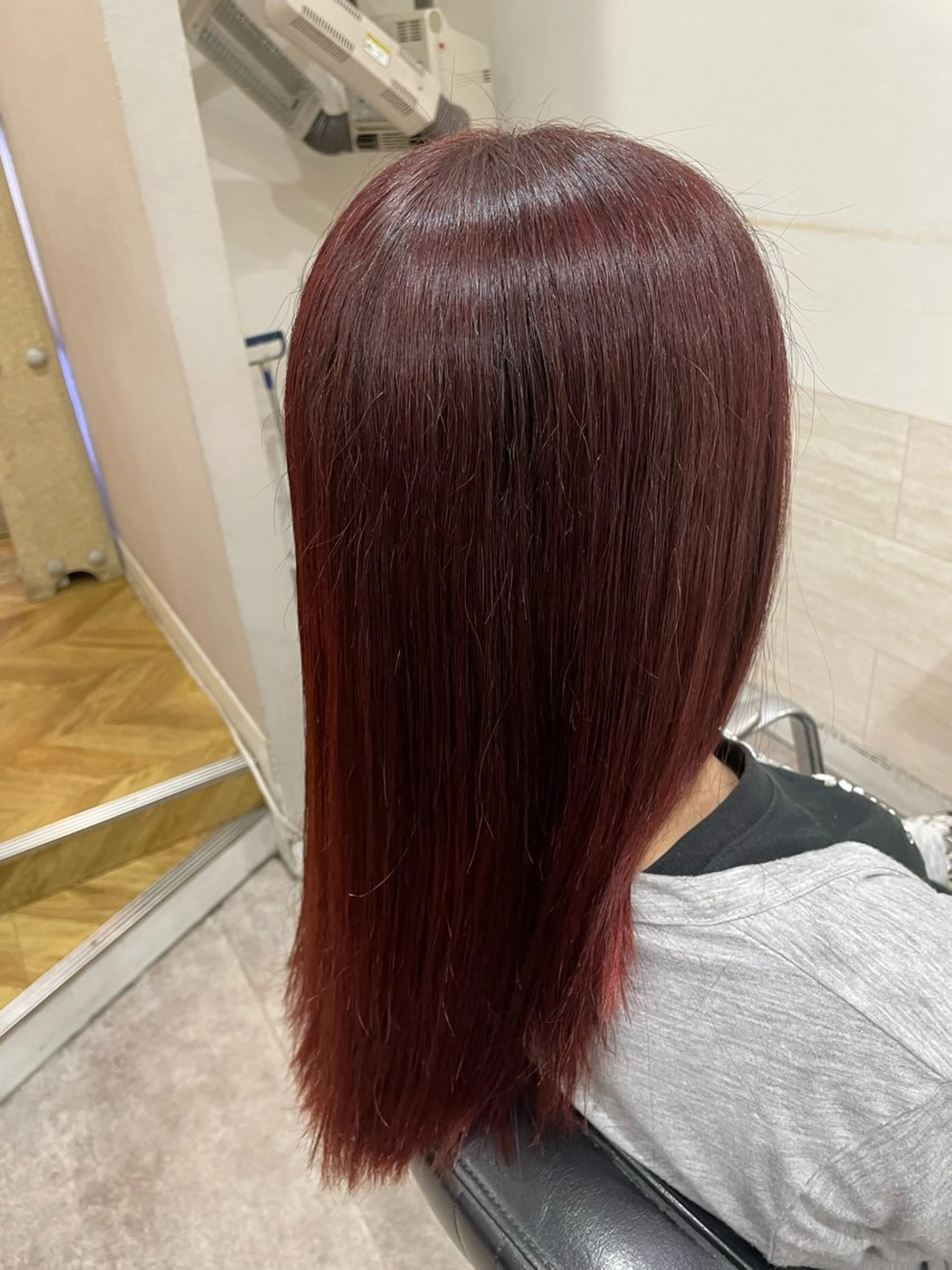 セミロング カラー 堀川 希歩のヘアスタイル