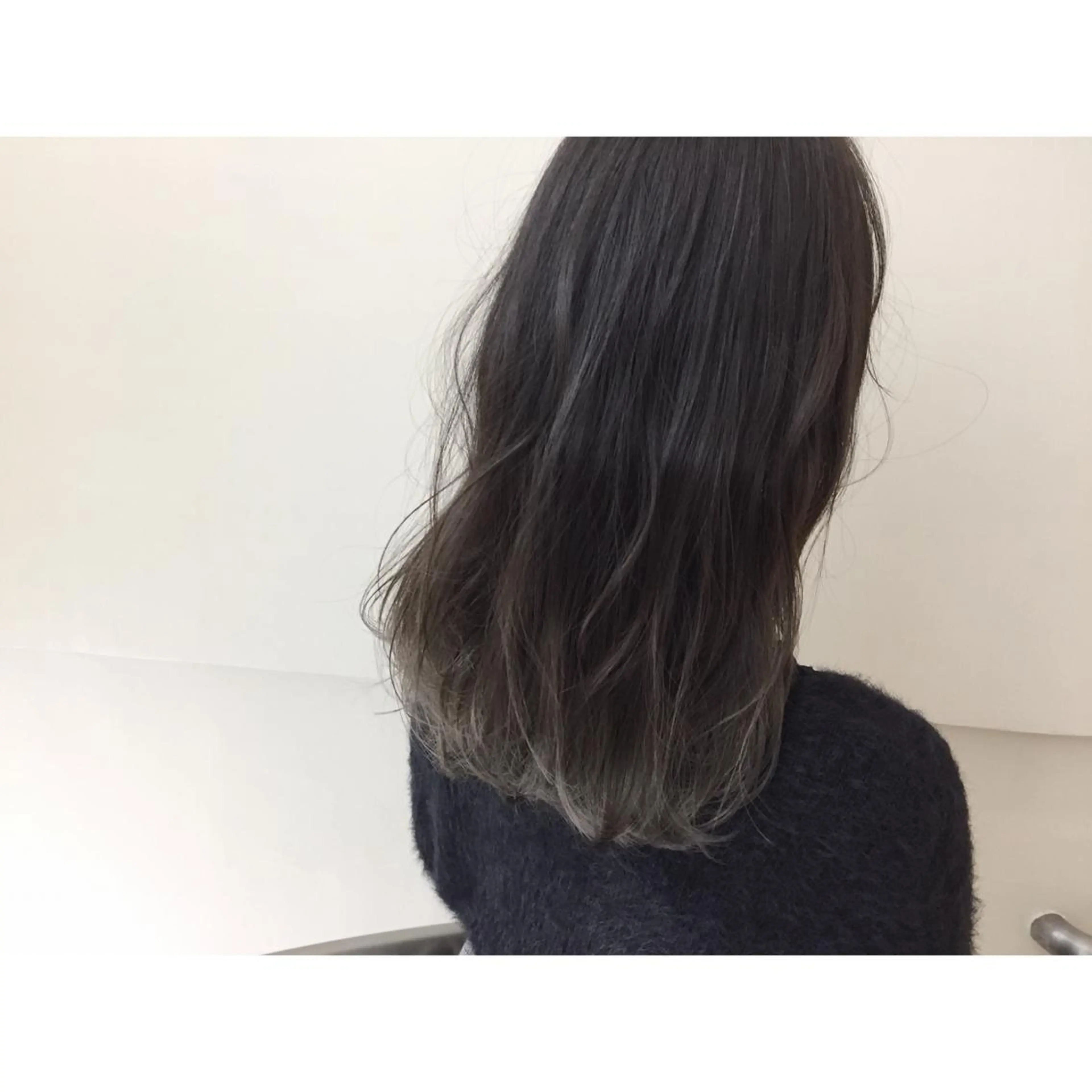 ミディアム カラー 加藤 利基のヘアスタイル