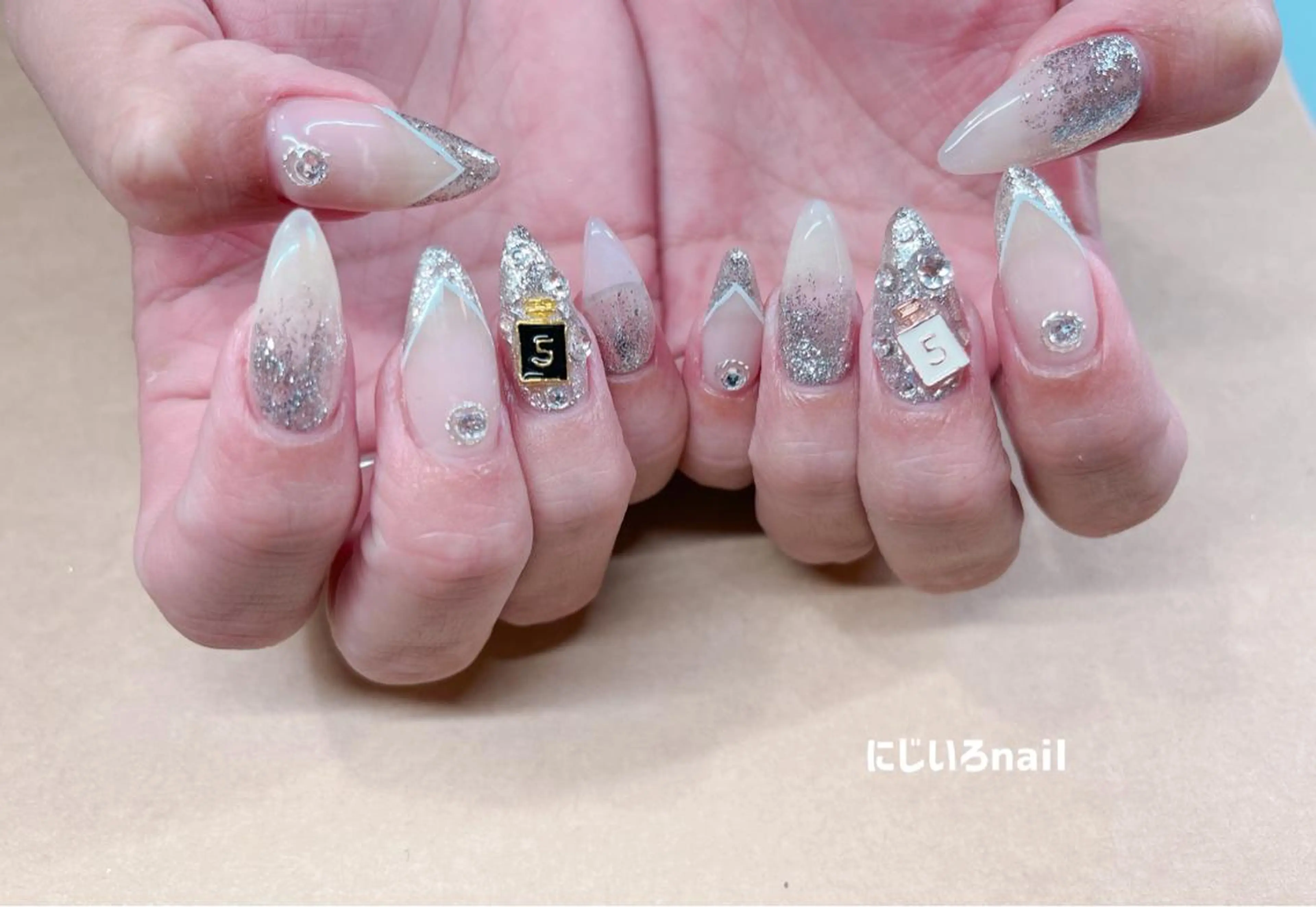 ネイル にじいろ nailのネイルデザイン