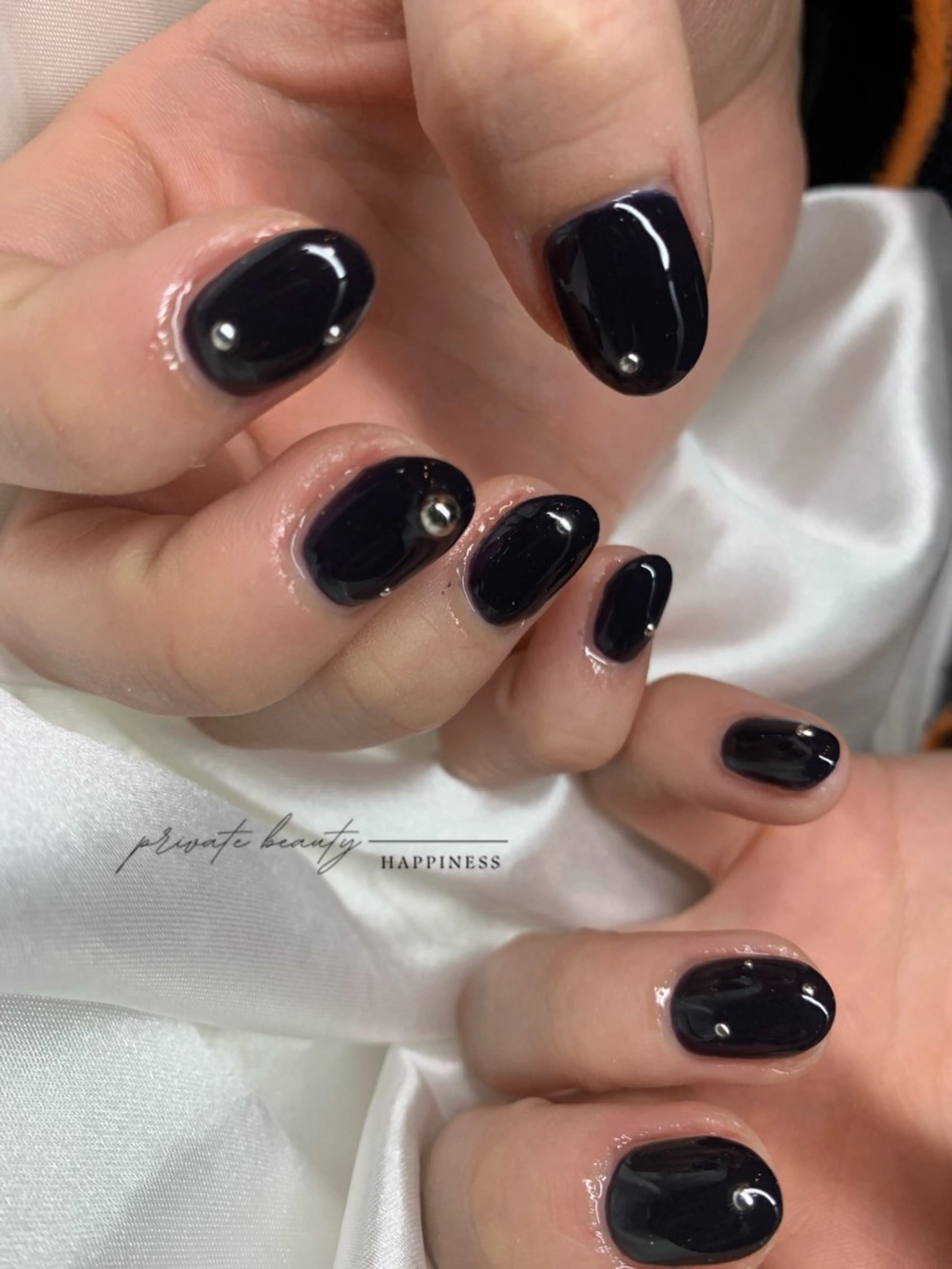 ネイル ワンカラーネイル 赤色 スカルプネイル シンプルネイル happiness nailのネイルデザイン