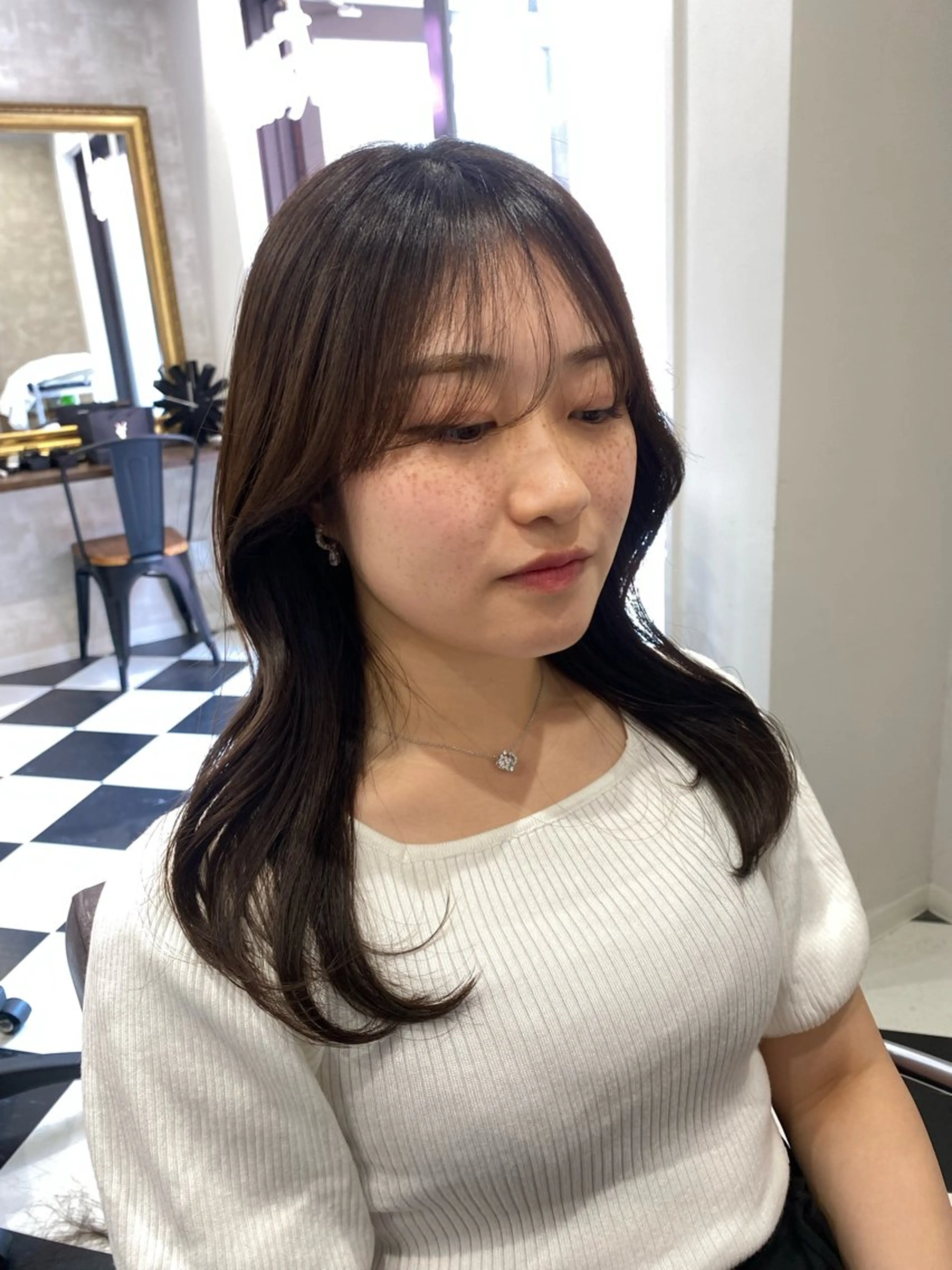 ロング ゅぃ /韓国風/顔周りのヘアスタイル