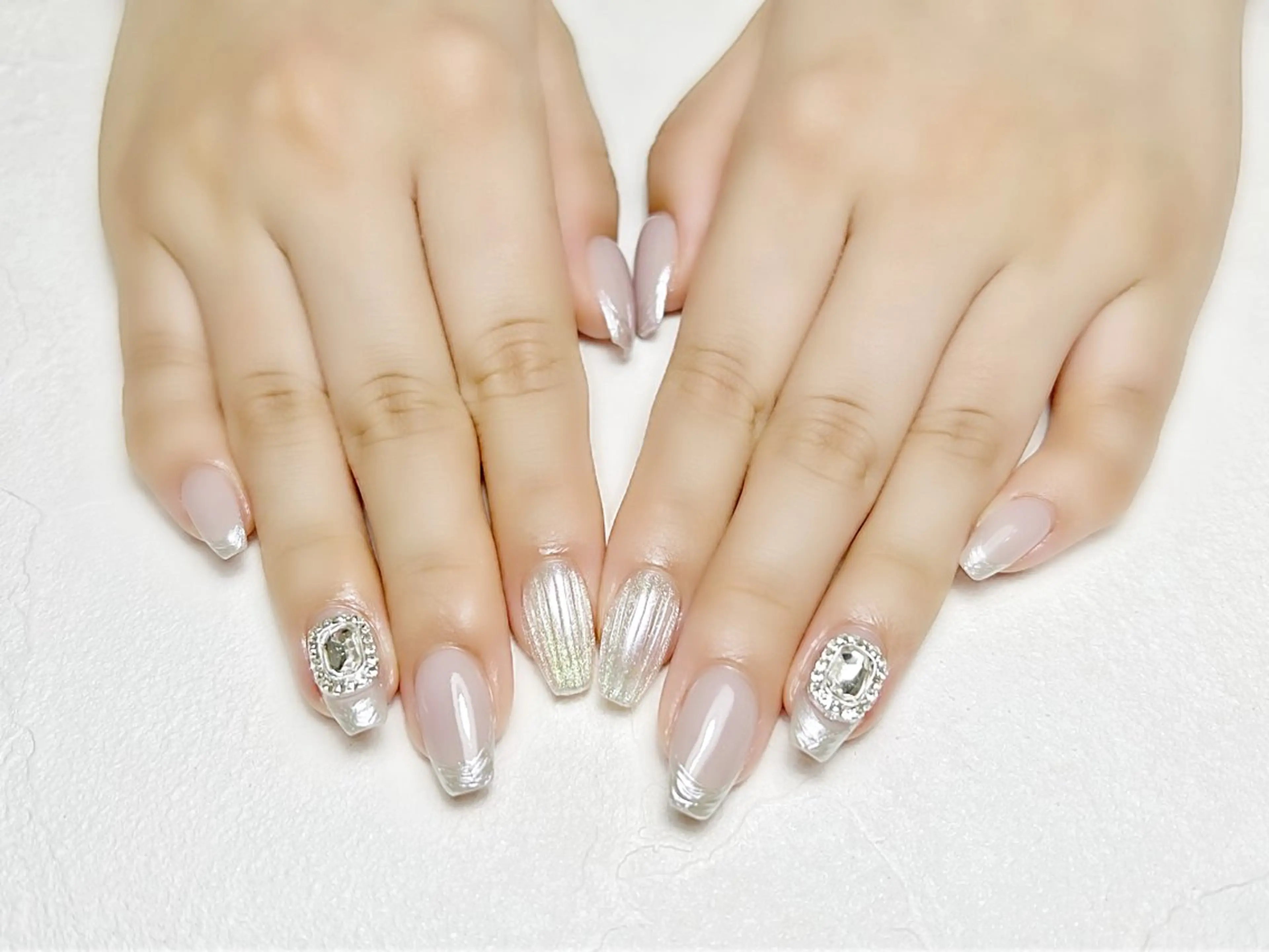 ネイル フレンチネイル オフィスネイル ワンホンネイル rouse nail RISATOのネイルデザイン