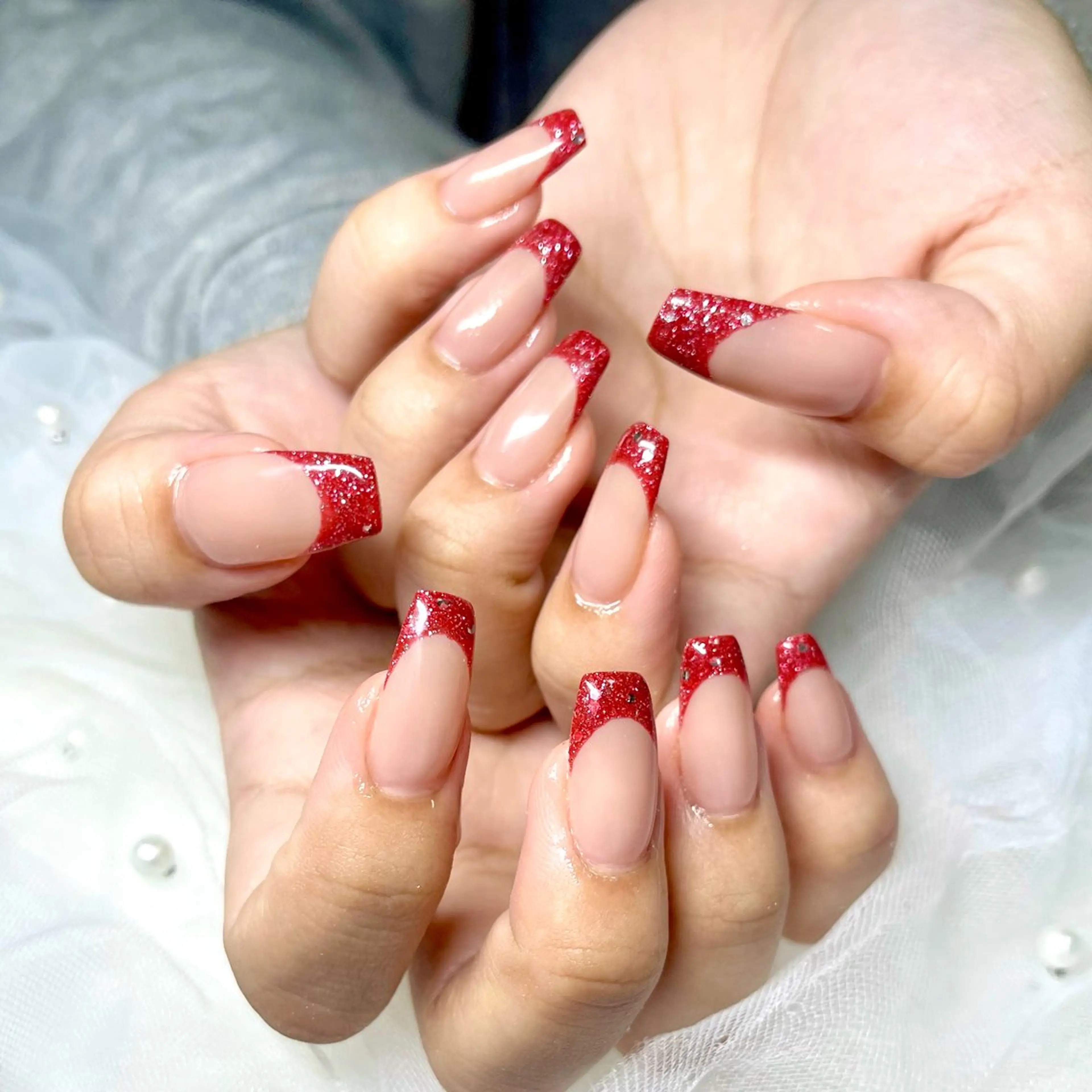 ネイル フレンチネイル ラメ(グリッター) 赤色 ハンドネイル fox. nail__sakiのネイルデザイン