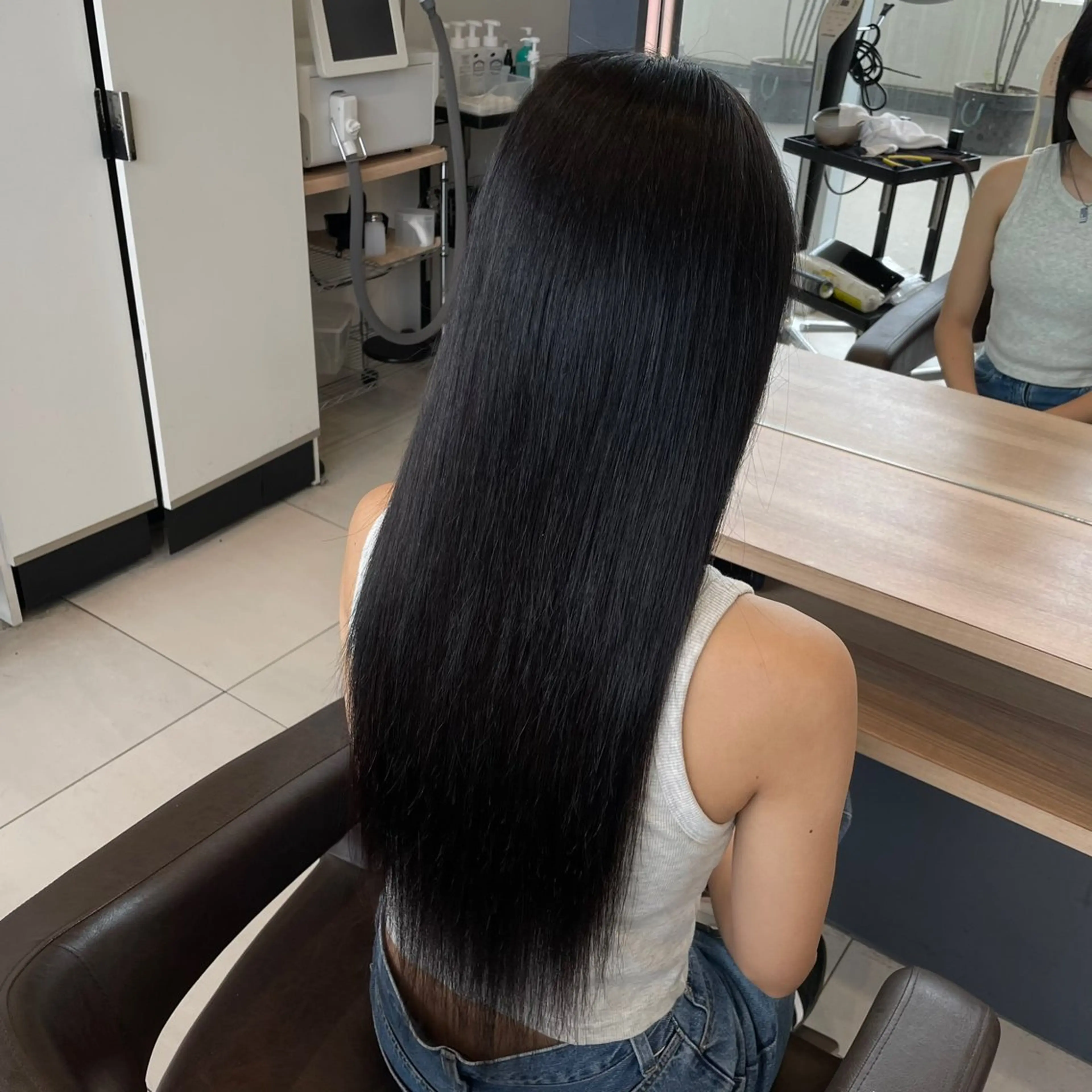 ロング Earth  Authentic 草津エイスクエア店所属・苗村 梨愛のヘアスタイル