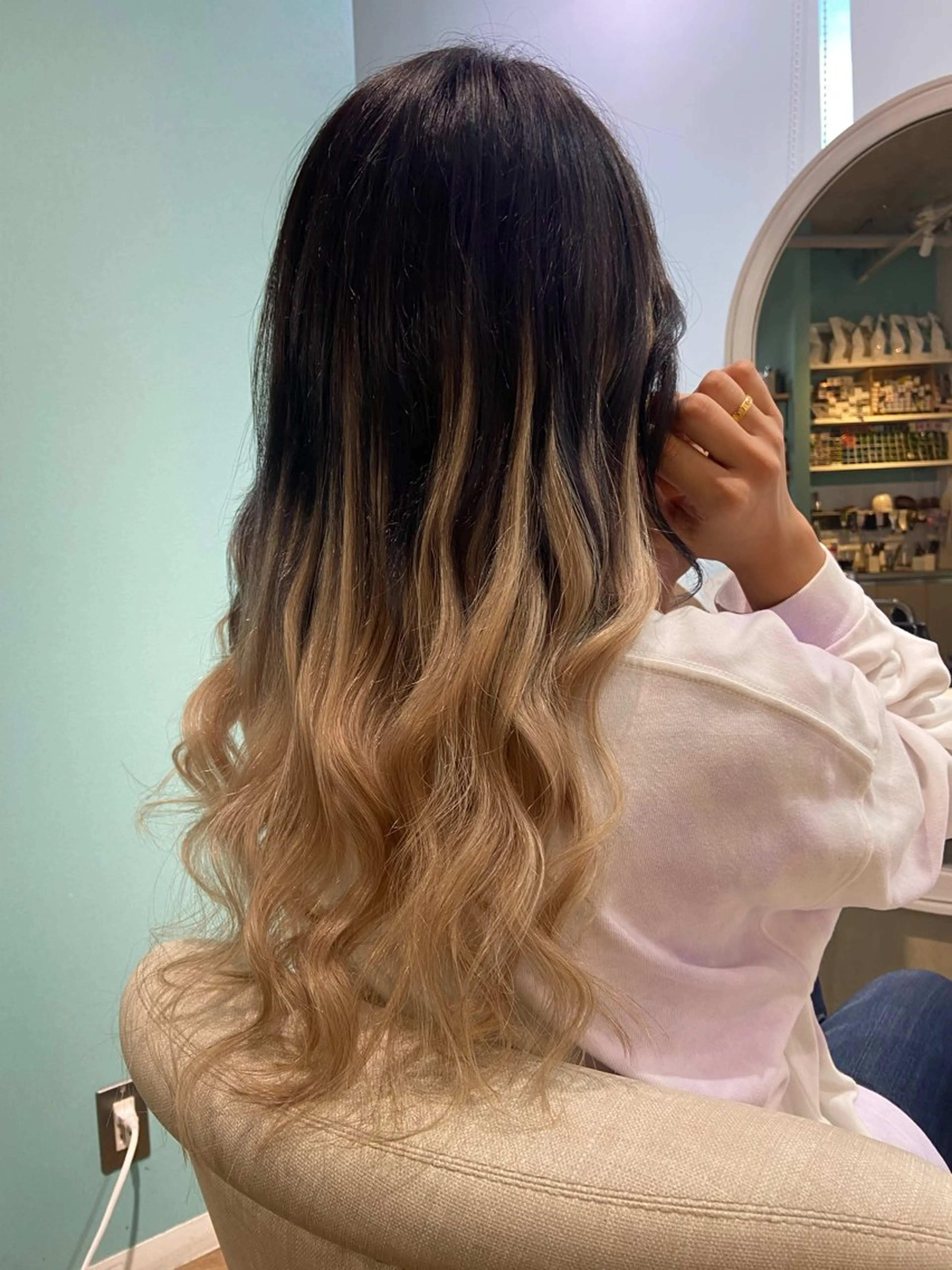 セミロング カラー プルエクステ グラデーションカラー エクステ ヘアカラー エクステ 🧸プルエクステ❤︎ ネイルKAO🧸のヘアスタイル