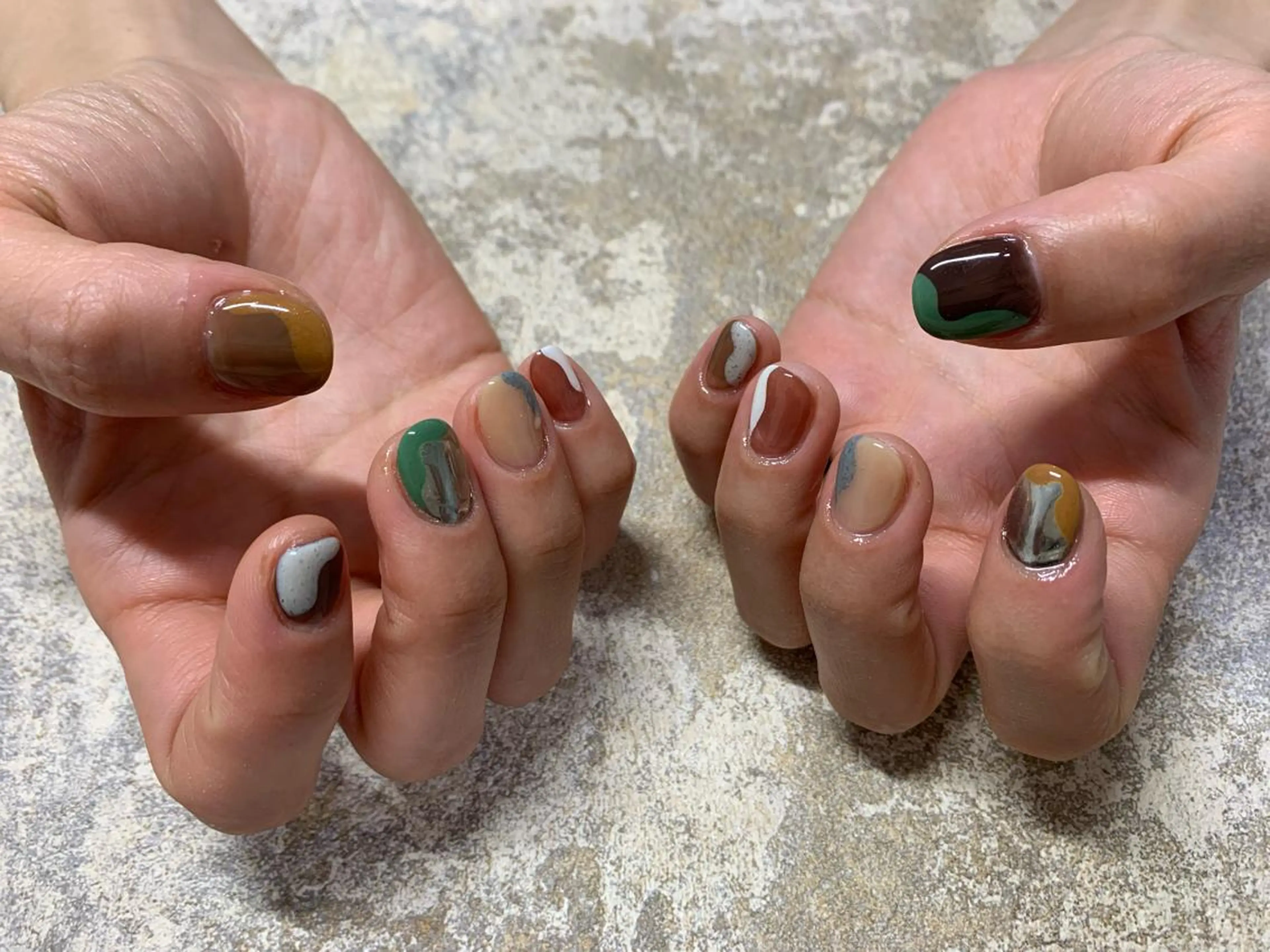 ショート ハンドネイル ハンドケア Kono Nanamiのネイルデザイン