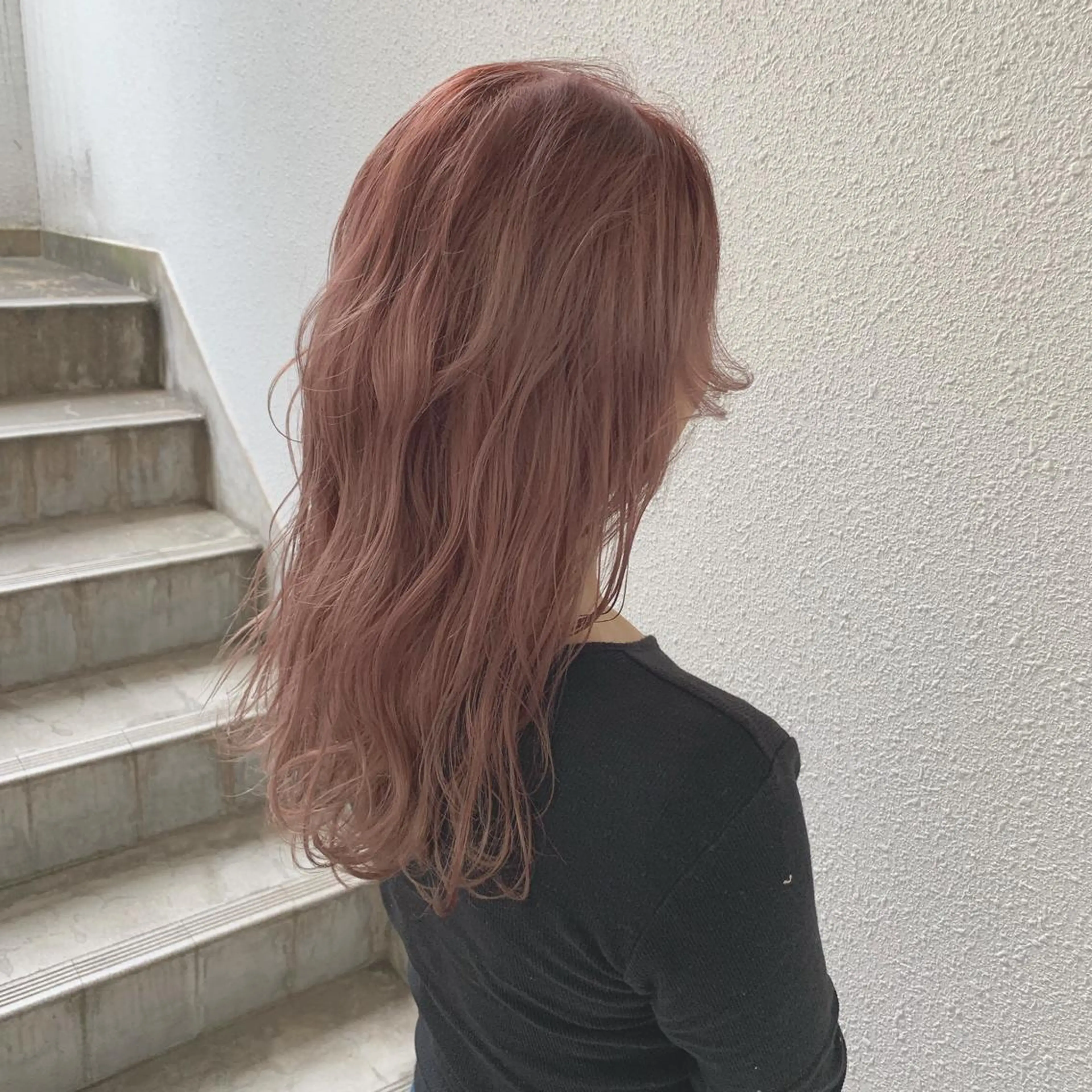 セミロング インナーカラー/天神 ブリーチ/吉田のヘアスタイル