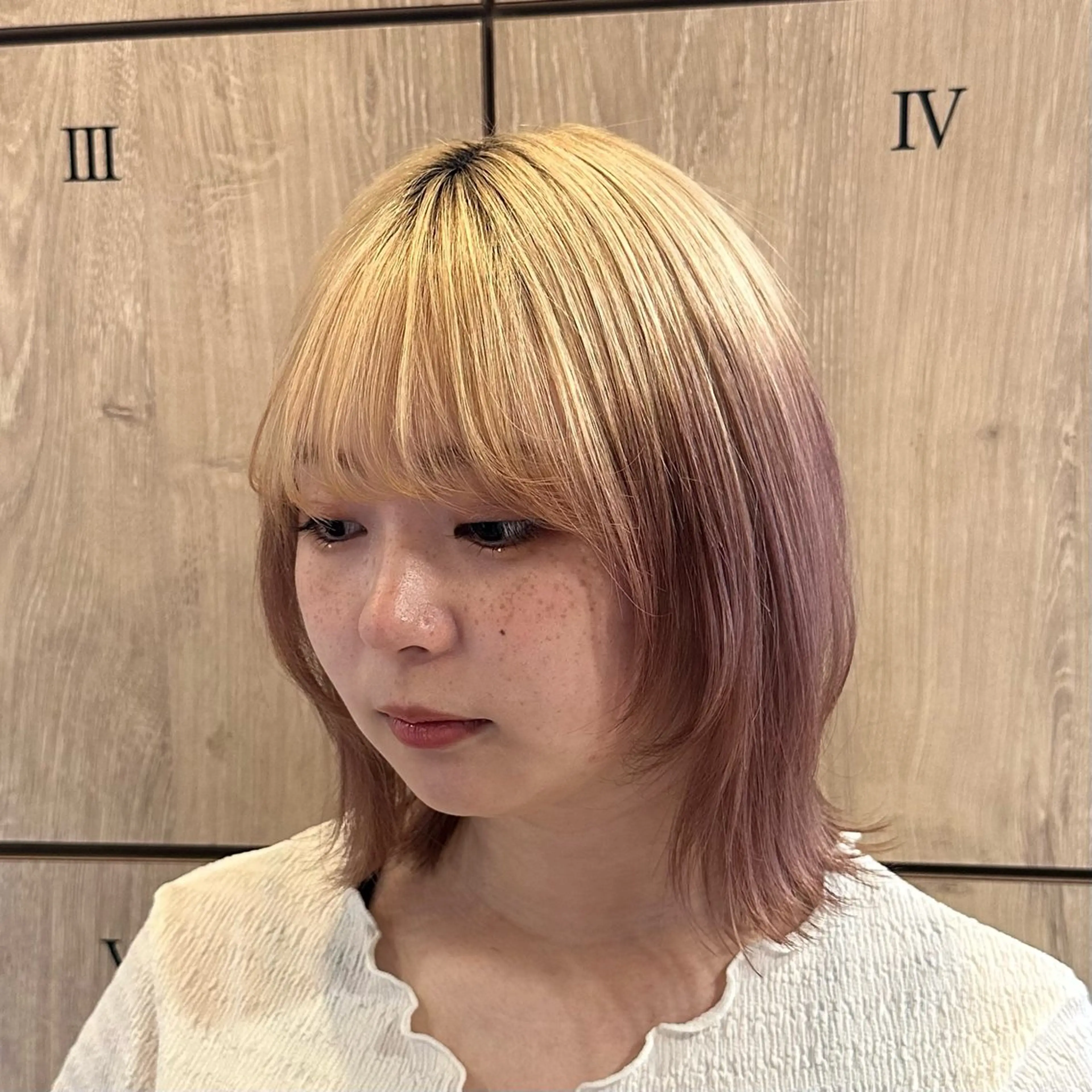 ミディアム 髪質改善 柔らかいcolor ￤韓国￤🩰マユ🩰のヘアスタイル