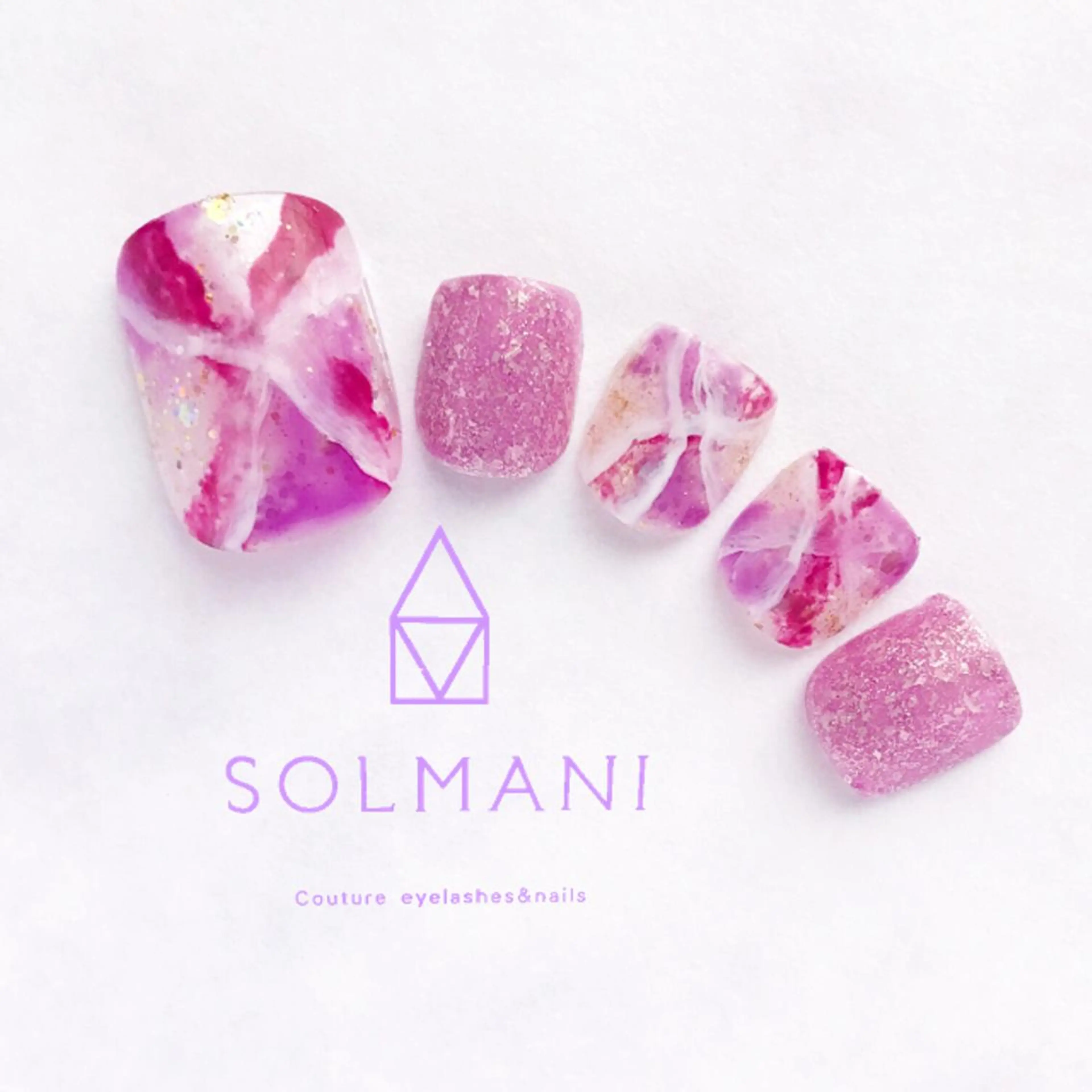 ネイル SOLMANI 予約担当のネイルデザイン