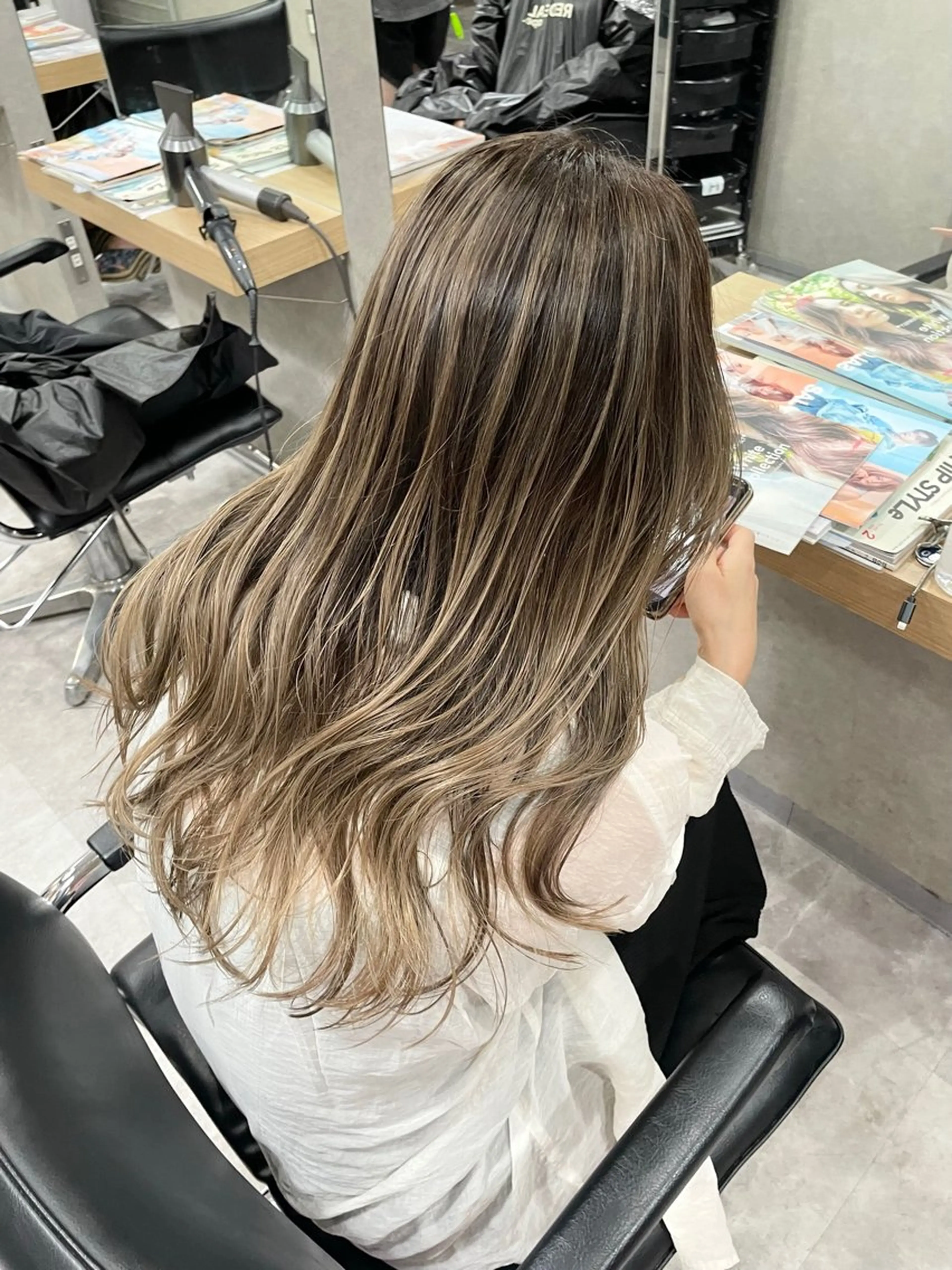 ロング レイヤーカット REDEAL SHIBUYA所属・maya/レイヤー カット/ミインパーマのヘアスタイル