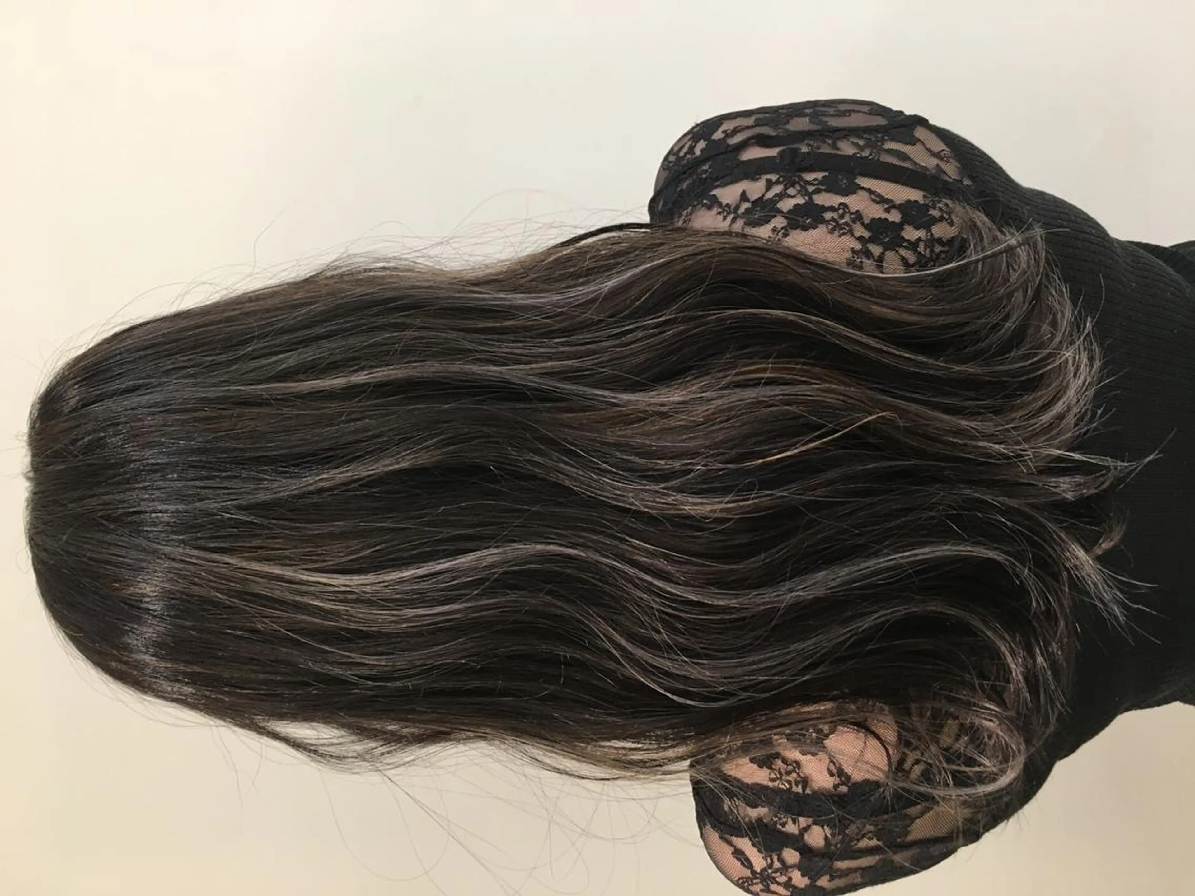 ミディアム due hair 京都駅前店 MILBON オージュア認定サロン【デューヘアー】所属・ハイトーンブリーチ 土坂　由志【京都】のヘアスタイル