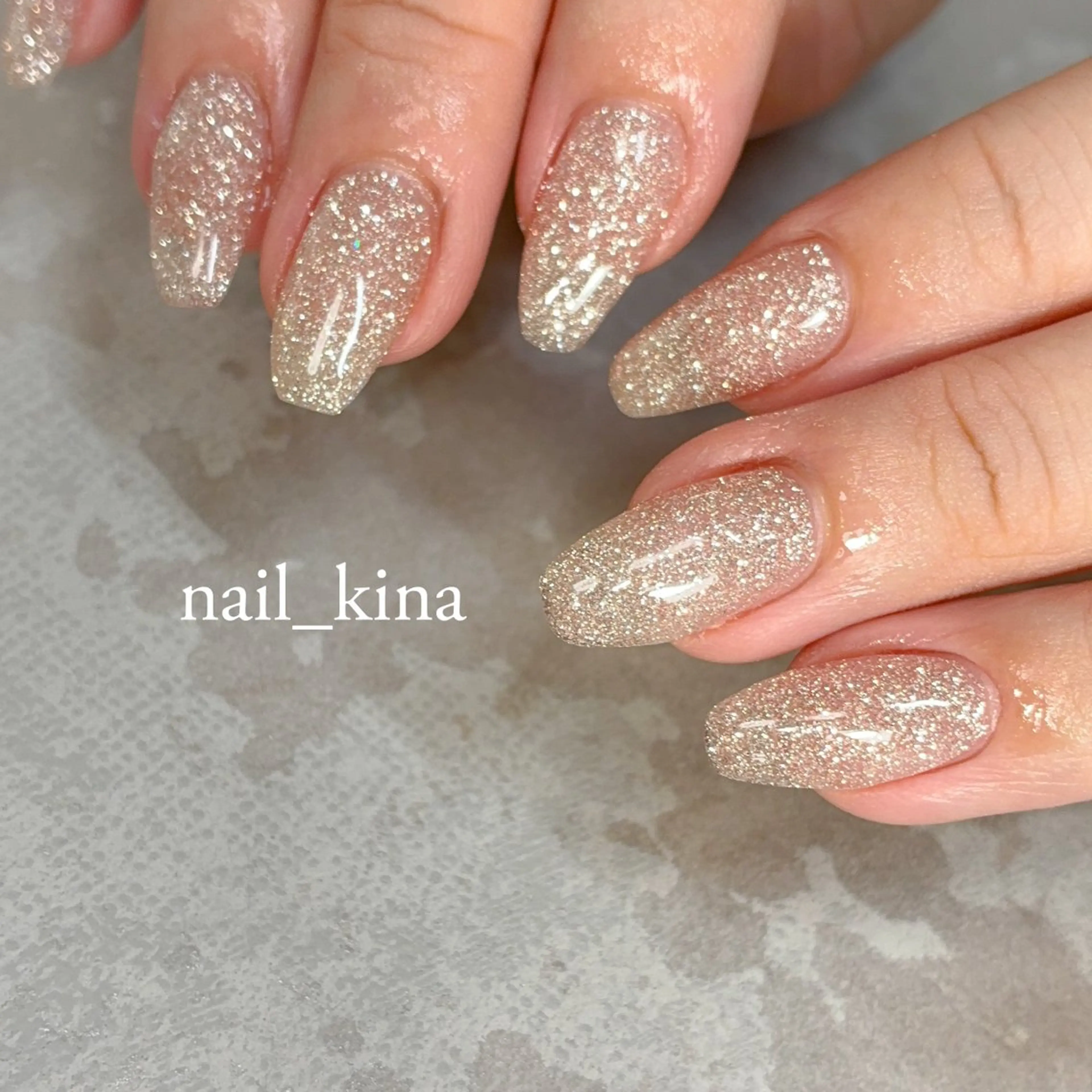 ネイル フラッシュネイル キラキラネイル ワンカラーネイル 夏ネイル nail_ kinaのネイルデザイン