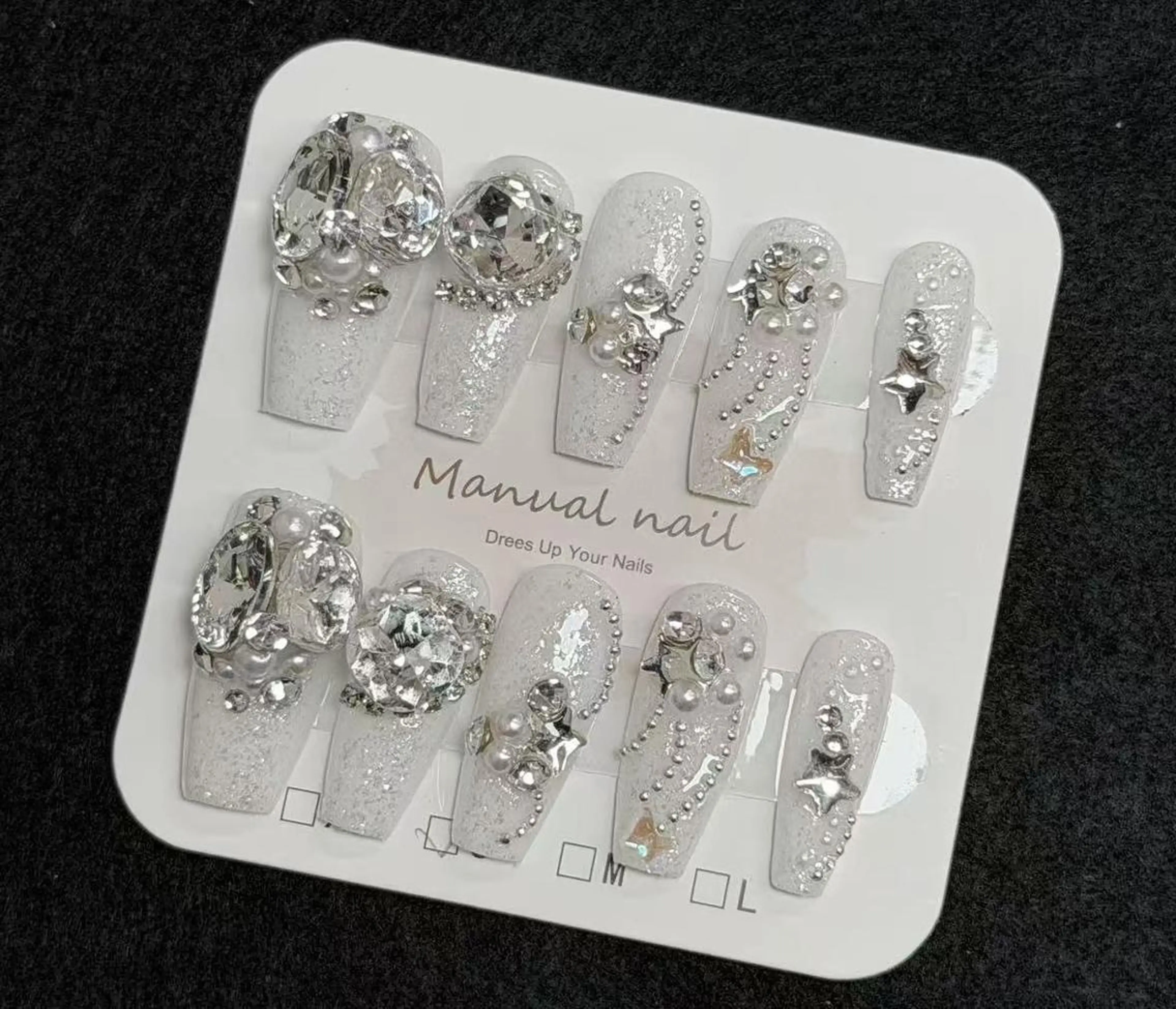 ネイル ハンドネイル ハンドケア メイ 💅のネイルデザイン