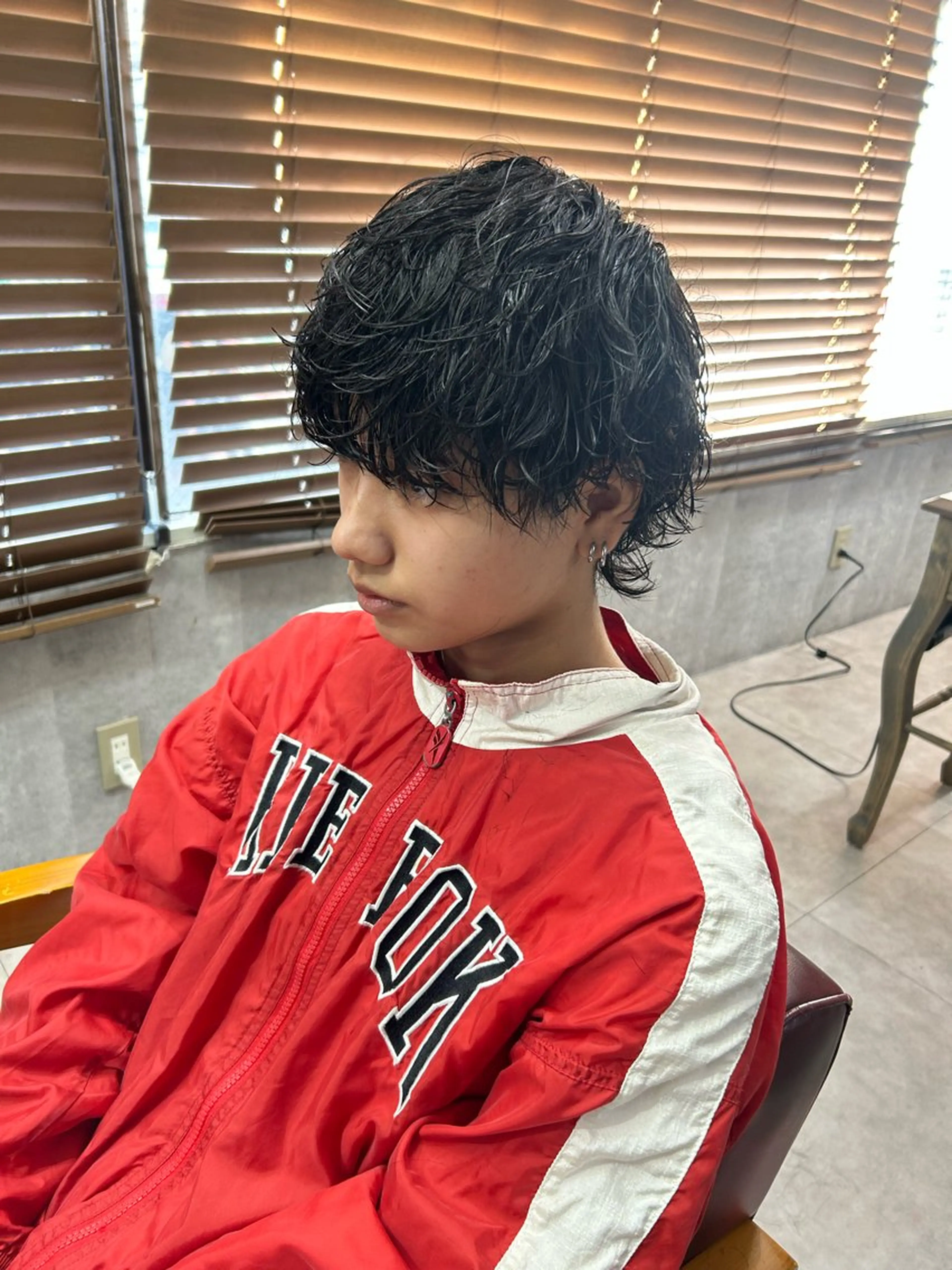 ミディアム パーマ メンズ メンズパーマ特化 勝毛広貴のヘアスタイル