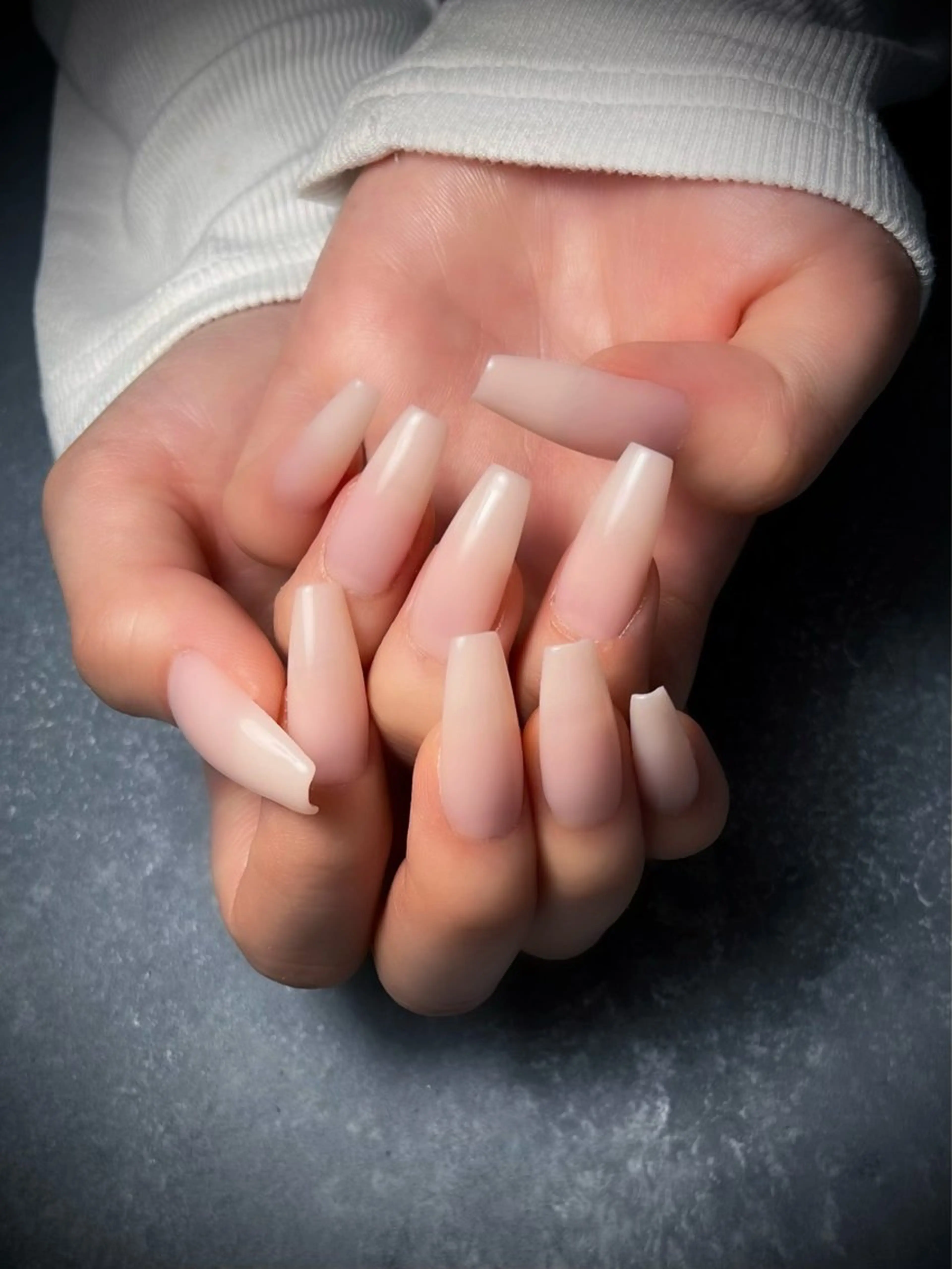 ネイル キラキラネイル マグネットネイル ワンカラーネイル スカルプネイル ワンホンネイル nine.🦋 YUKOのネイルデザイン