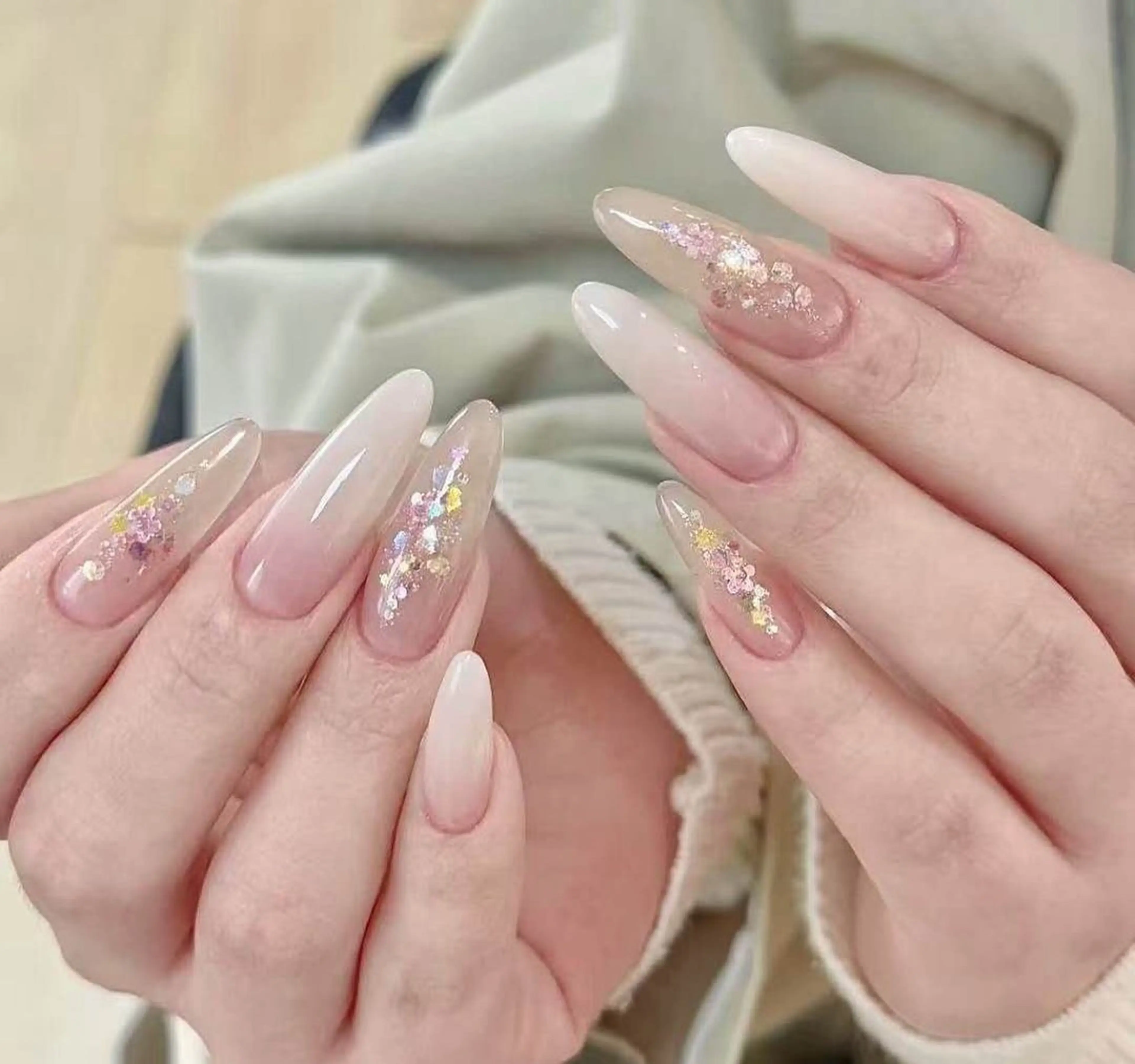 ネイル フラワーネイル フレンチネイル ジェルネイル ガラスフレンチ ハート ハンドネイル BabyYouMi nailのネイルデザイン