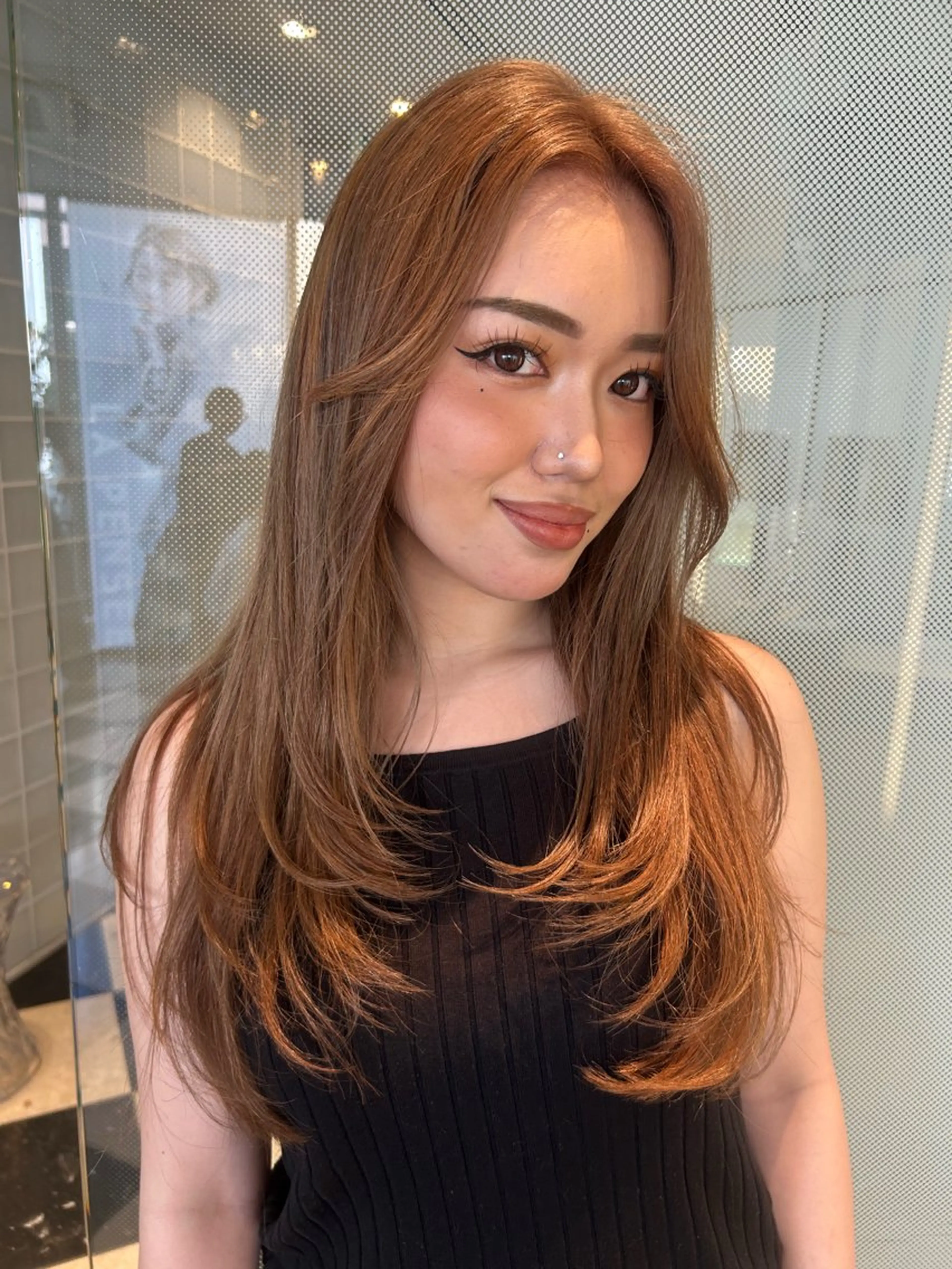 ロング オレンジブラウン 高山 沙来/レイヤー カット/髪質改善艶髪のヘアスタイル