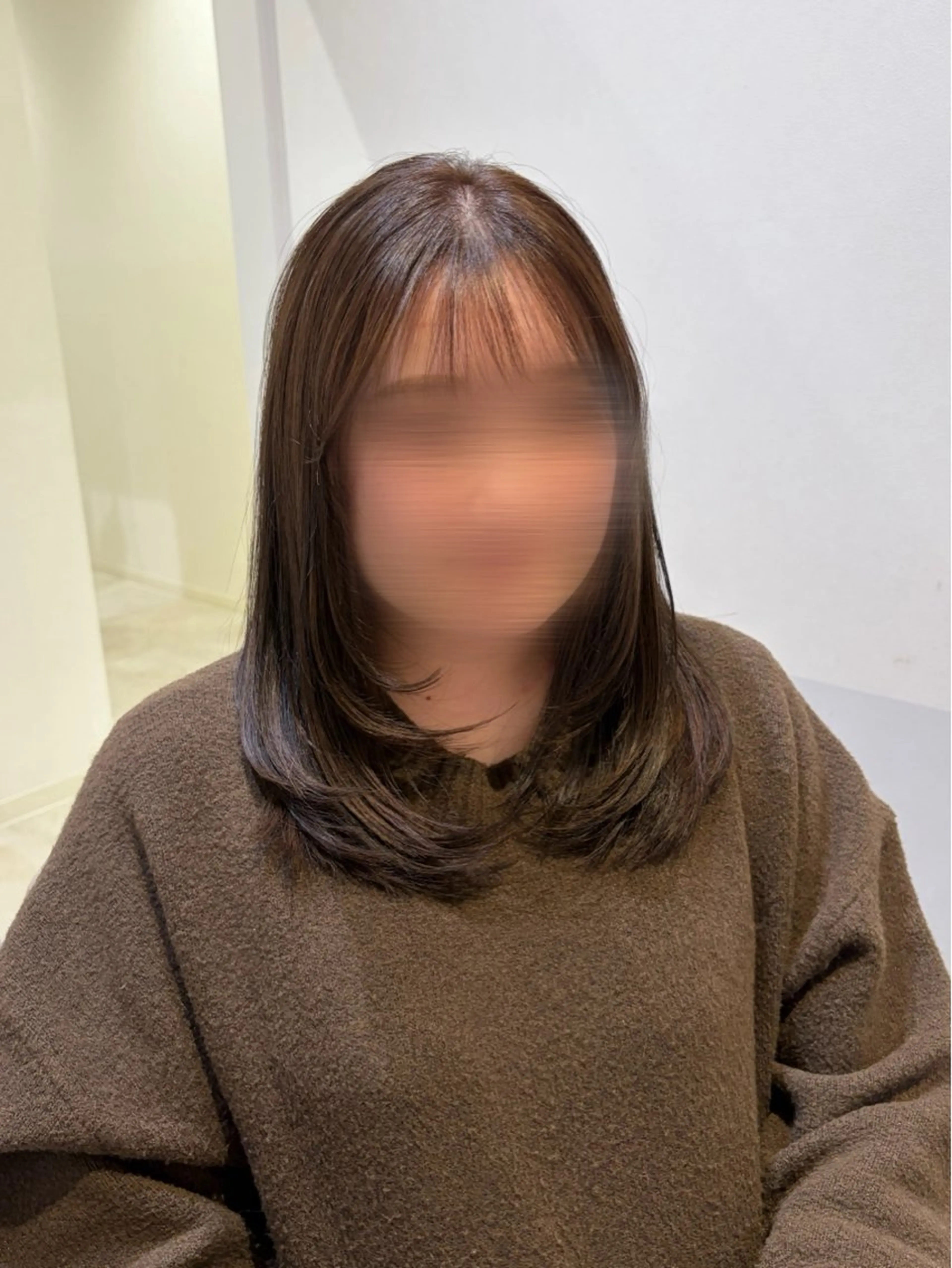 セミロング カラー アッシュ アッシュブラウン ブラウンカラー 透明感カラー 韓国風ヘア カット ヘアカラー 韓国ヘア・カラー 🩵SHIZUKUのヘアスタイル