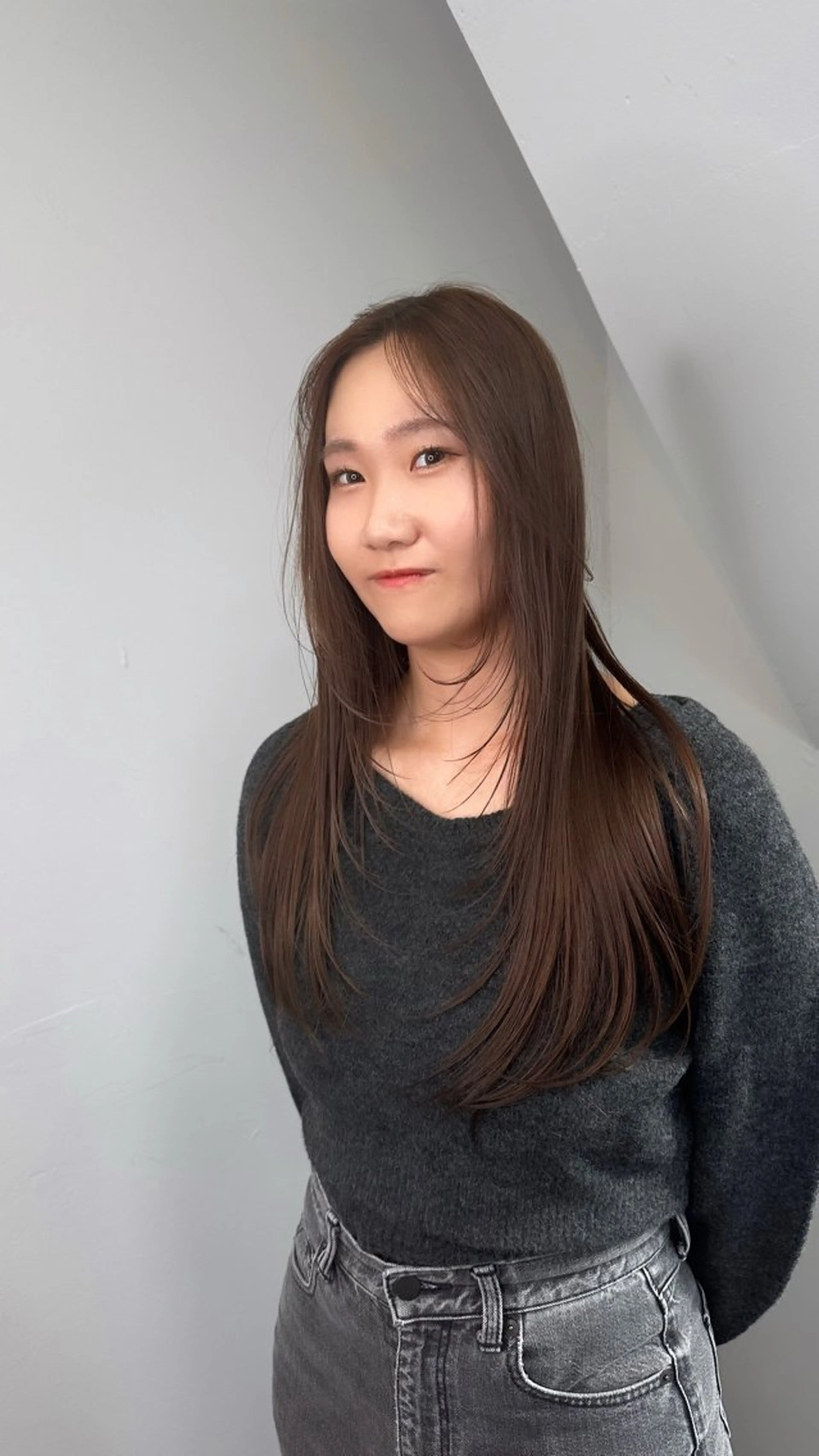 ロング カット ヘアカラー トリートメント 艶髪カラー/レイヤ ー支持No.1renのヘアスタイル