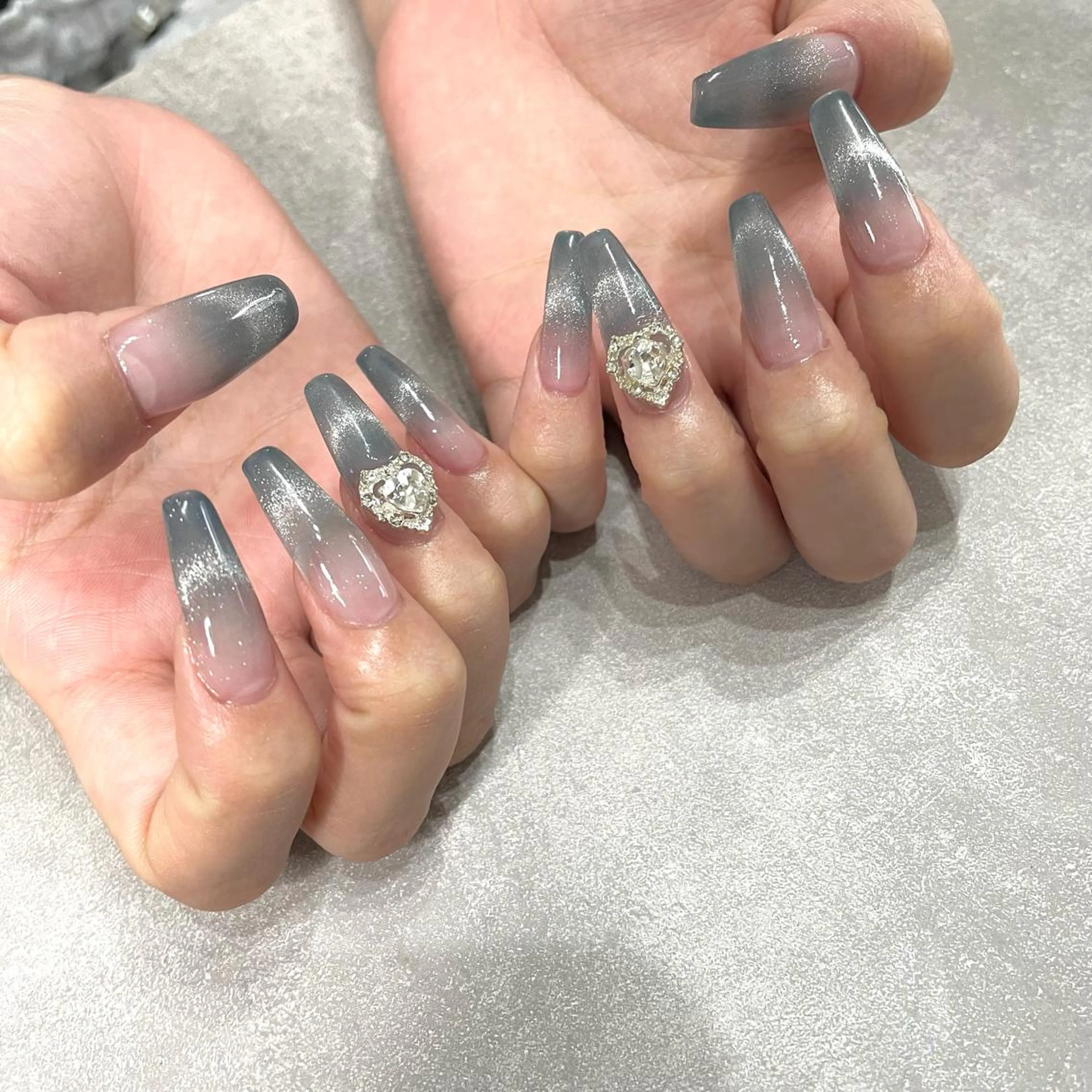 ネイル フレンチネイル マグネットネイル マグネットフレンチ ハンドネイル private salon lien所属・private salon　lienのネイルデザイン