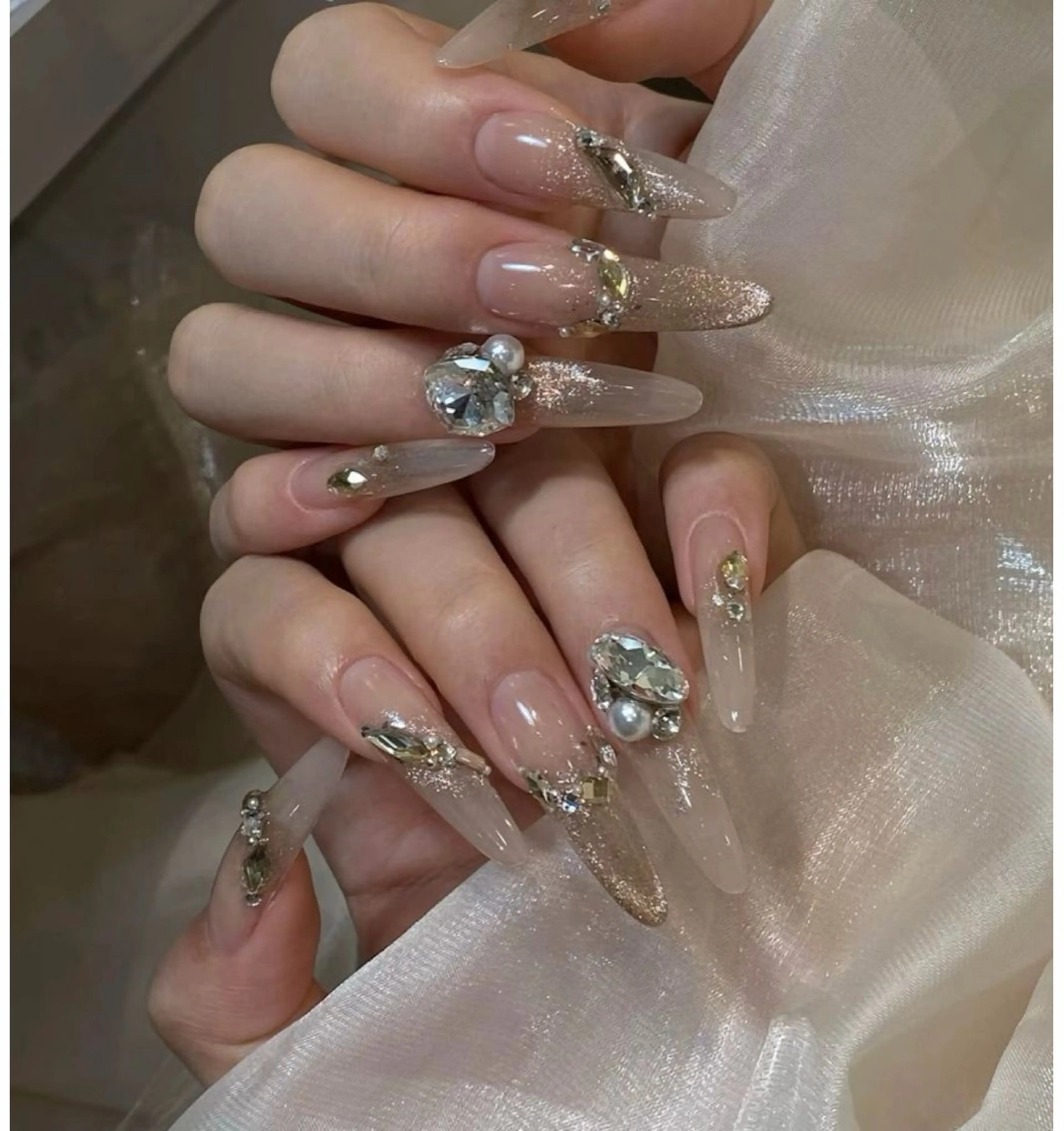 ネイル オーロラネイル ブルー チークネイル フットネイル フレンチネイル ハンドネイル REI レイのネイルデザイン