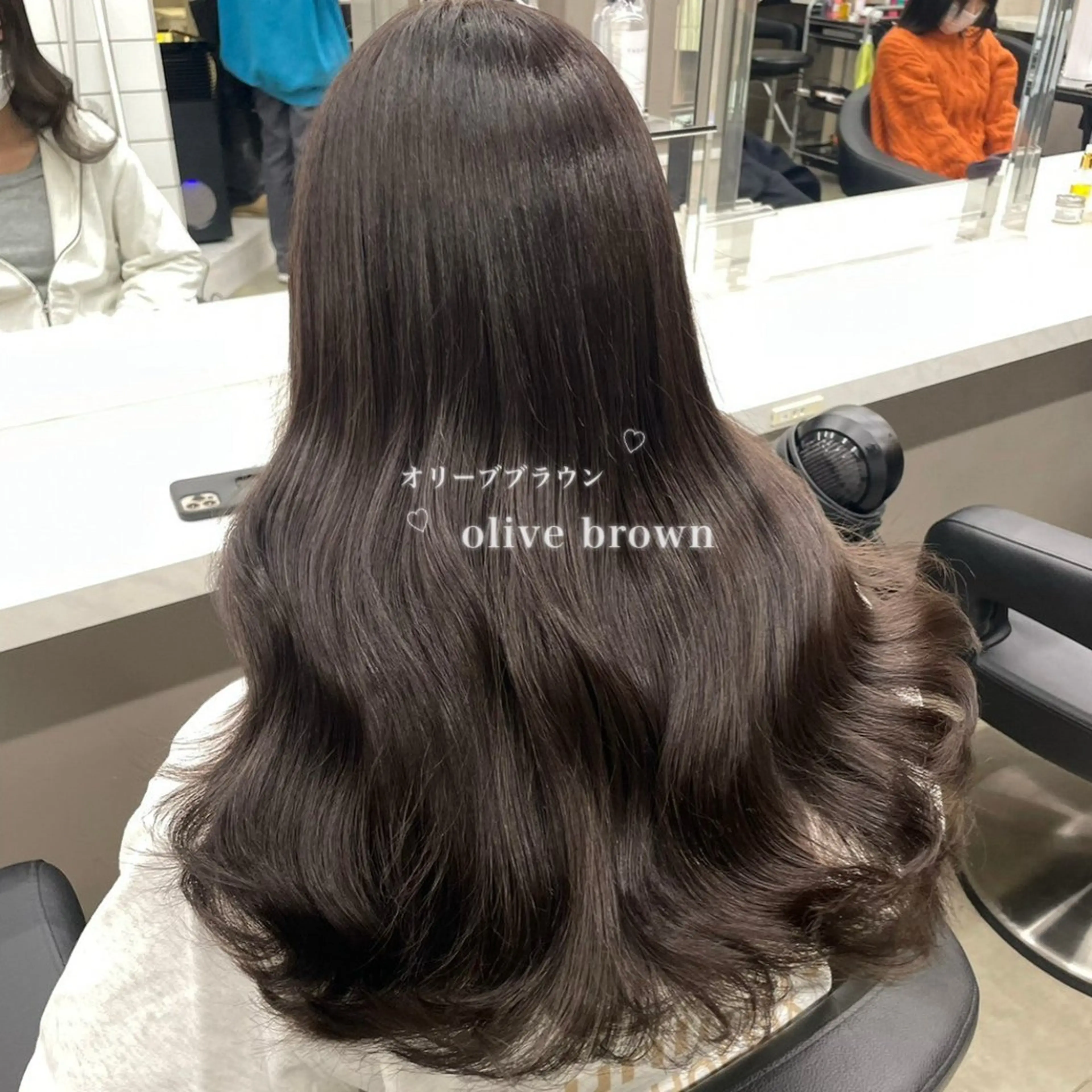 ロング カラー カット トリートメント ヘッドスパ 韓国風艶髪🎀 透明感カラー🤍のヘアスタイル