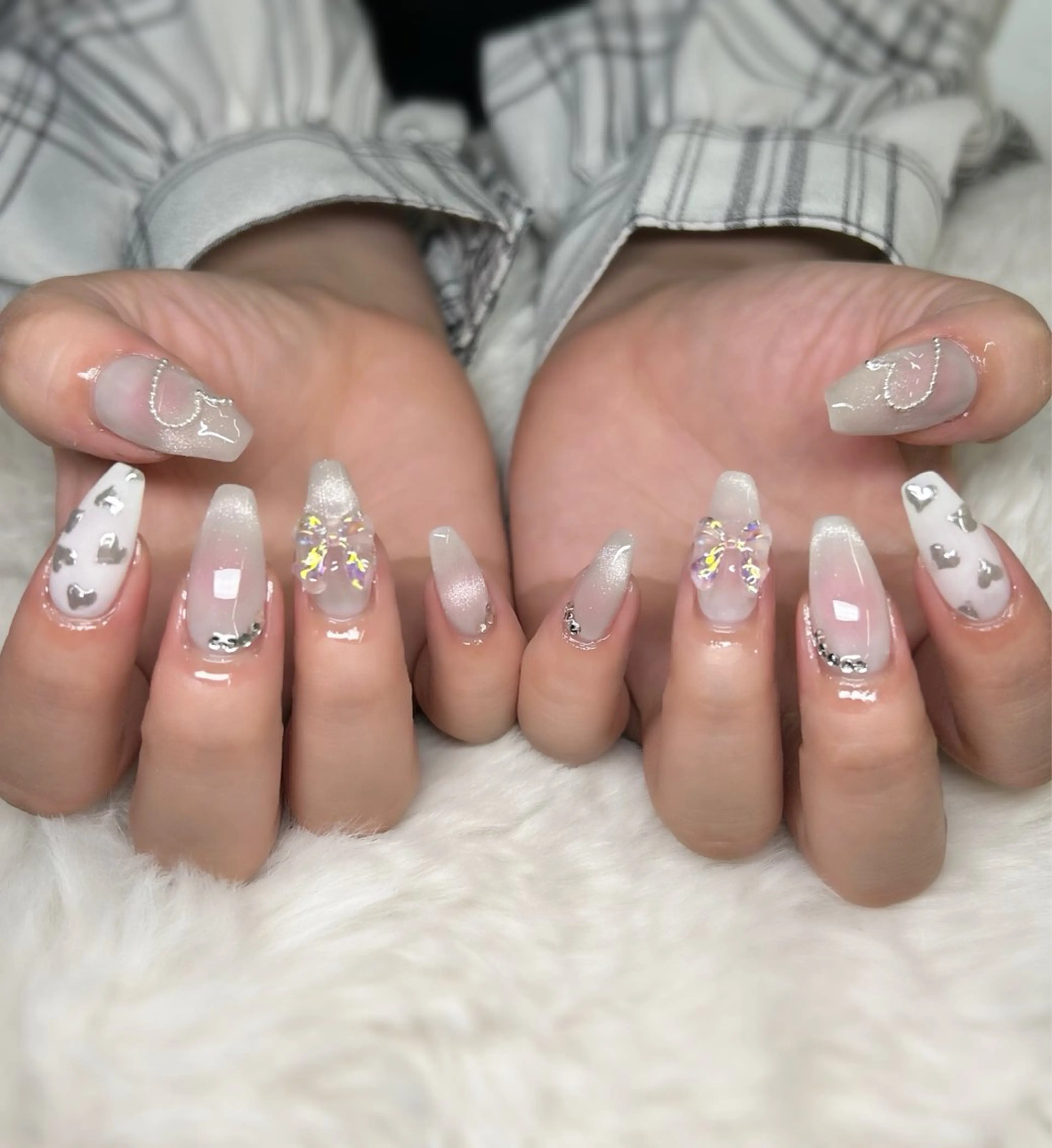 ネイル アートネイル チークネイル ハート マグネットネイル リボン ハンドネイル yamane de  salonのネイルデザイン