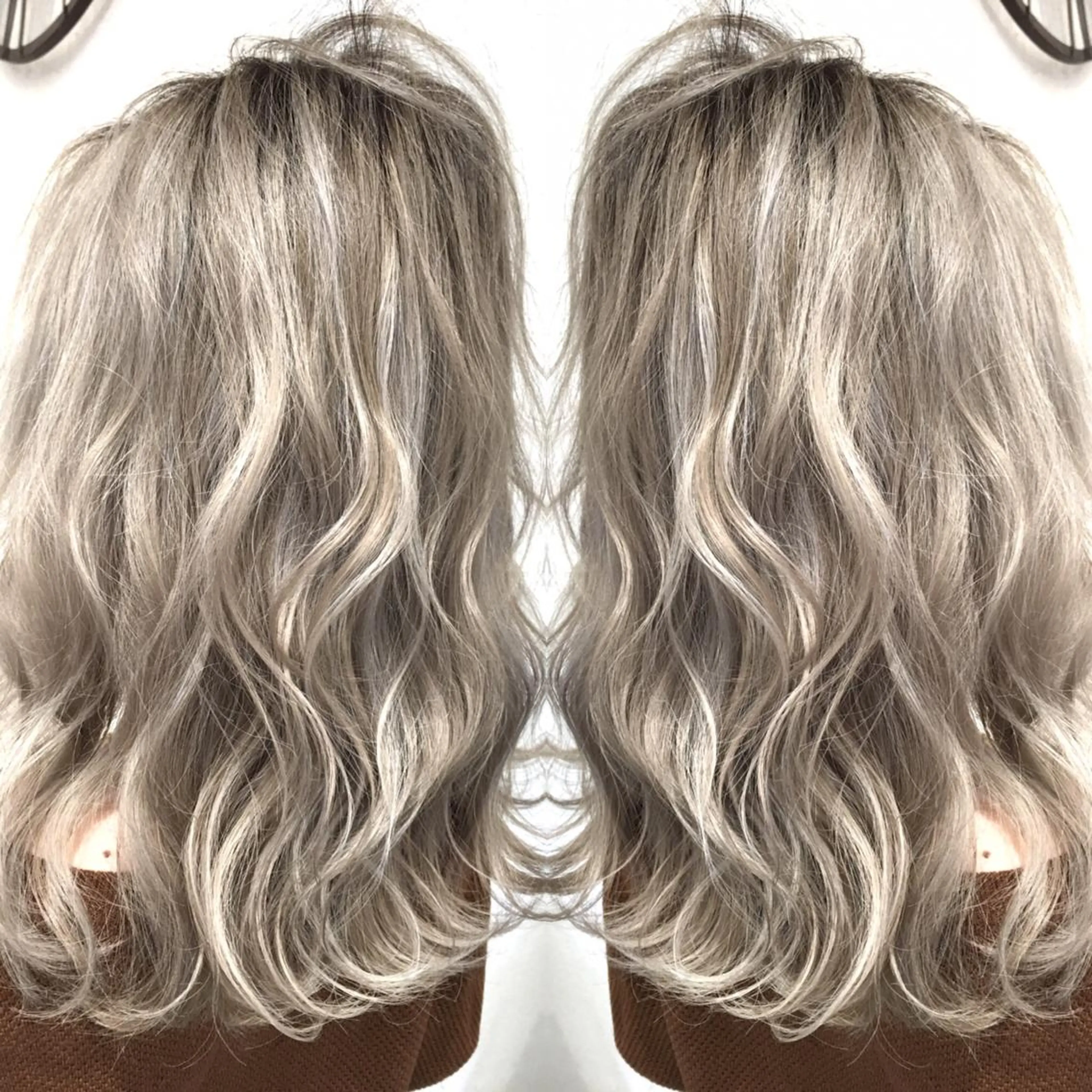 ミディアム カラー ハイライトカラー シルバー 3Dハイライト ハイライト ヘアカラー トリートメント 井上 一平のヘアスタイル