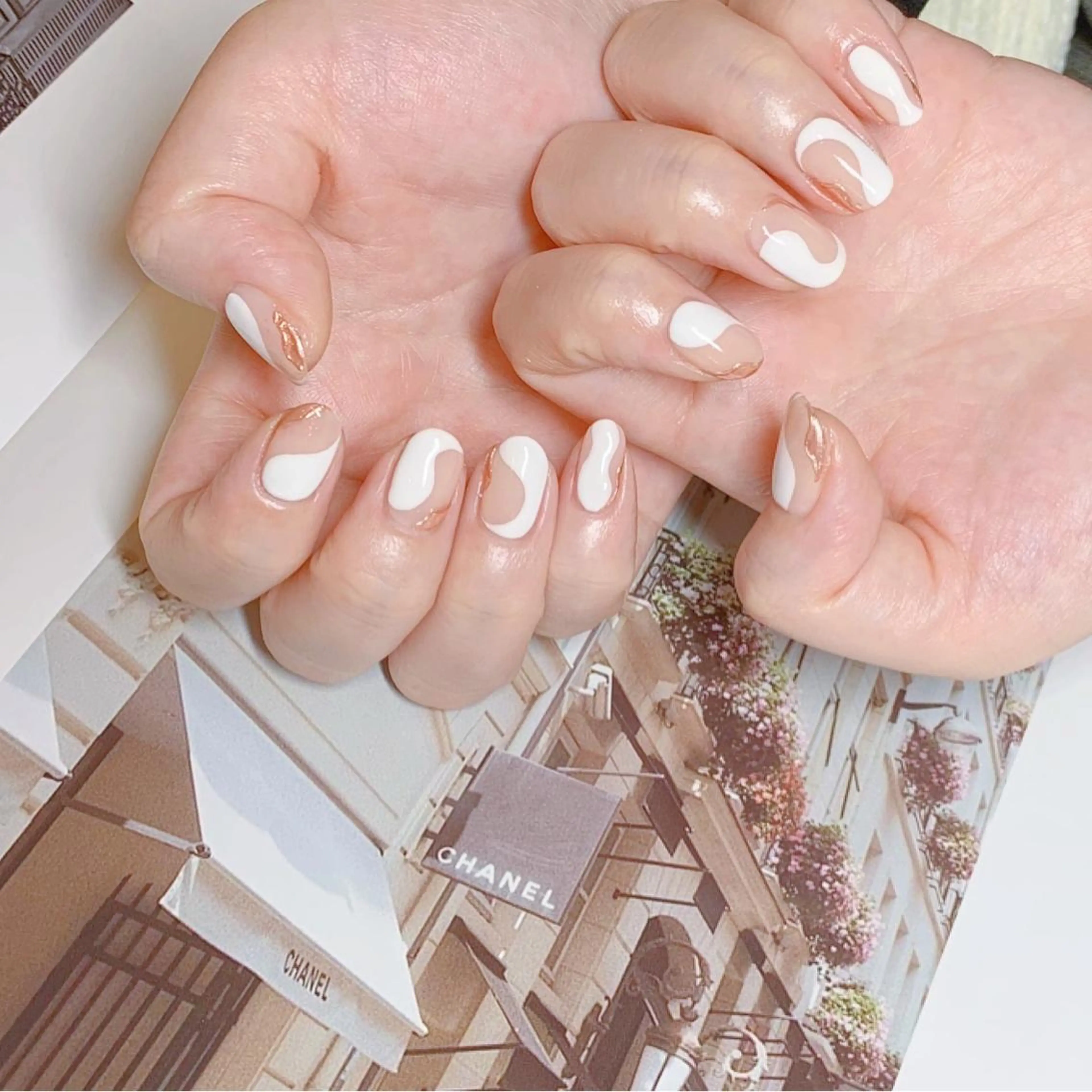 ネイル オーロラネイル フットネイル フレンチネイル ジェルネイル 韓国ネイル ハンドネイル ハンドケア 【ENサロン】 Rei🎀Nailのネイルデザイン