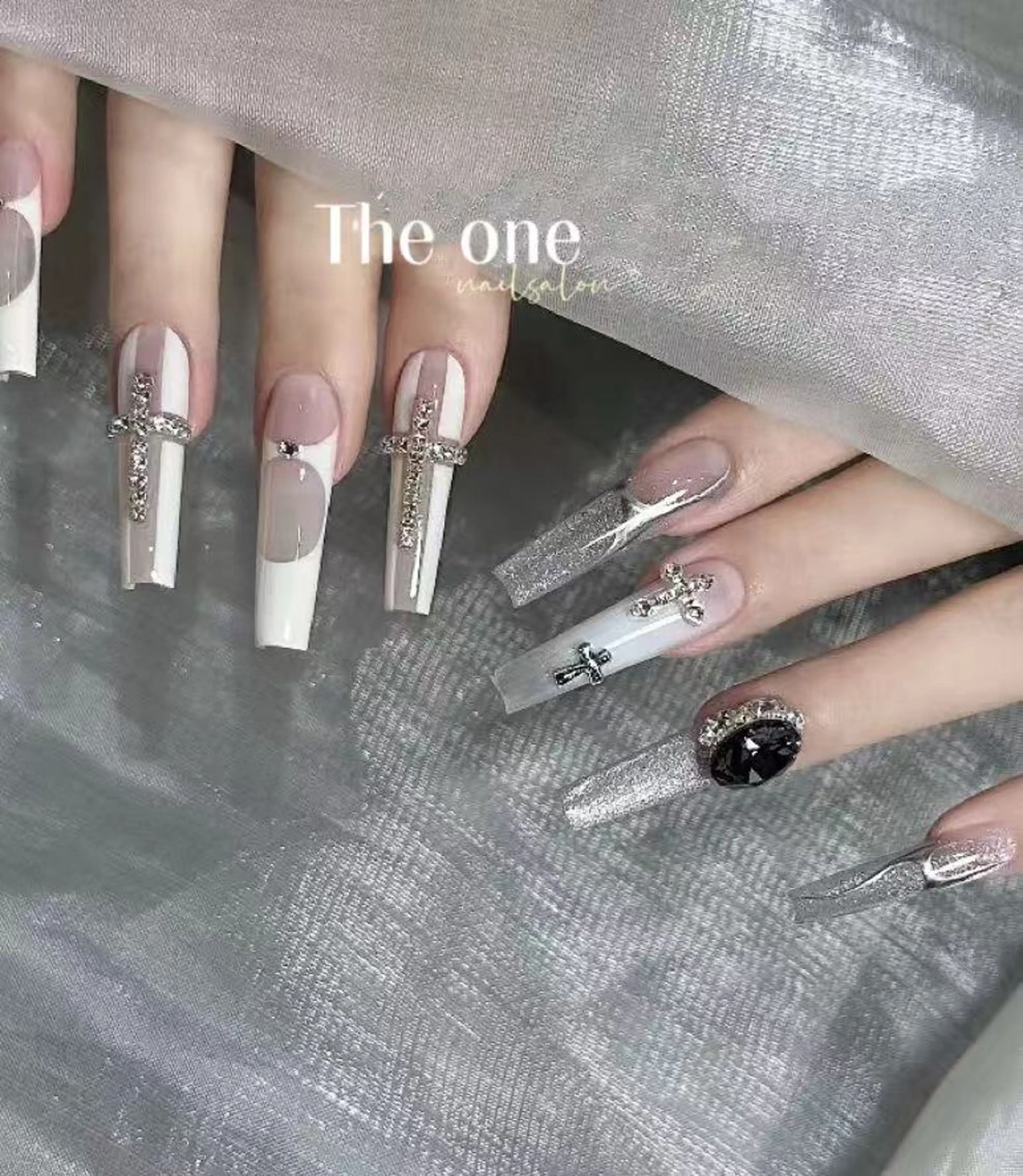 ネイル THE ONE 寺尾のネイルデザイン