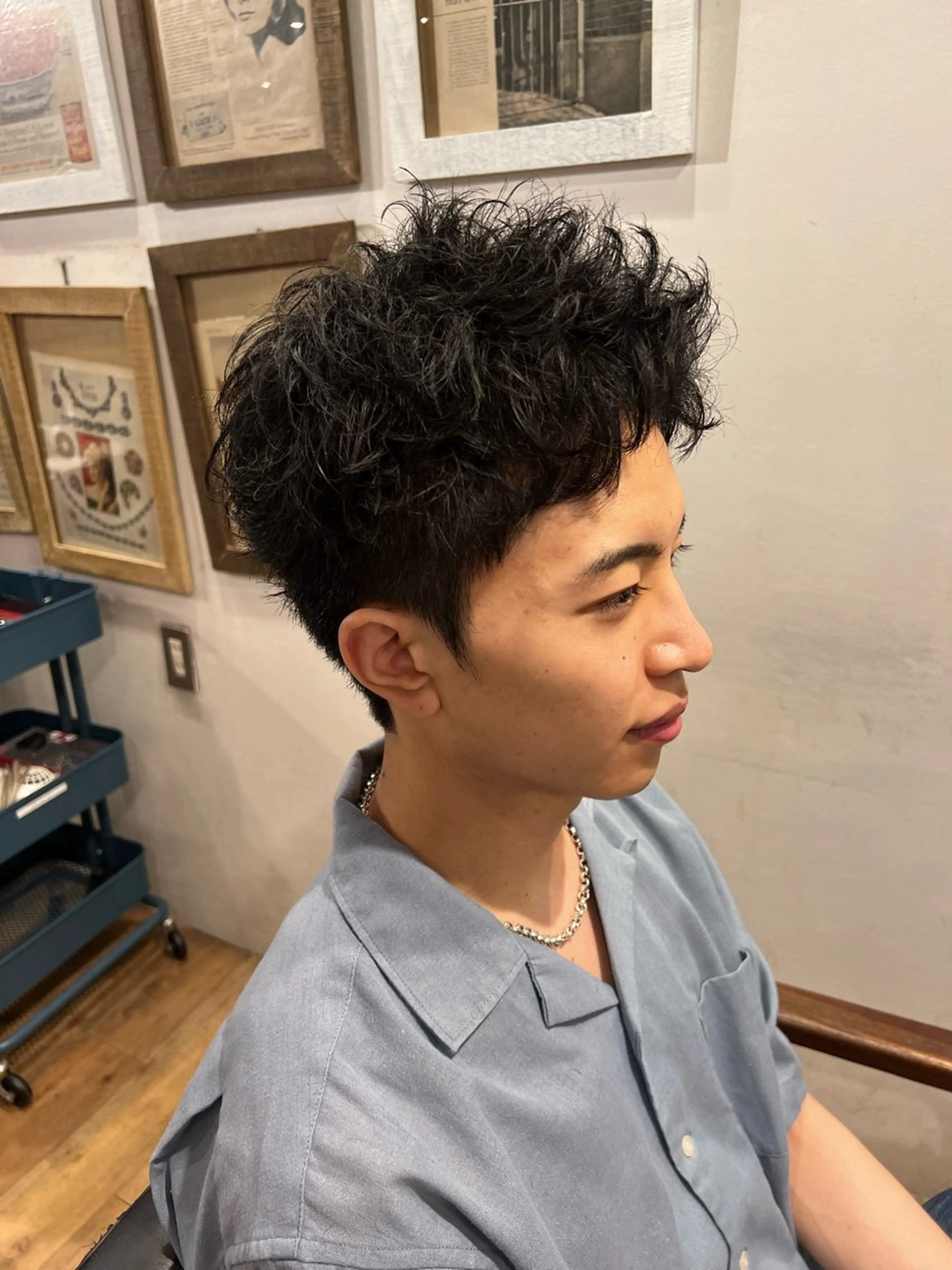 ショート メンズ 與座 小遥のヘアスタイル