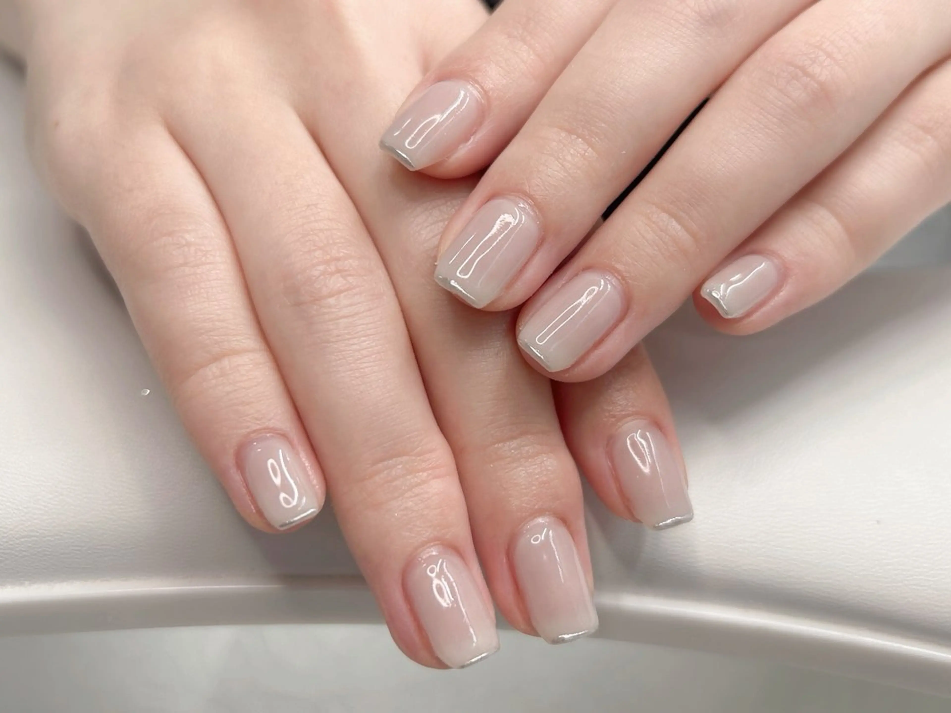 ネイル 桜ネイル フレンチネイル ミラーネイル オフィスネイル シンプルネイル ハンドネイル Forca total studio所属・Forca Airaのネイルデザイン