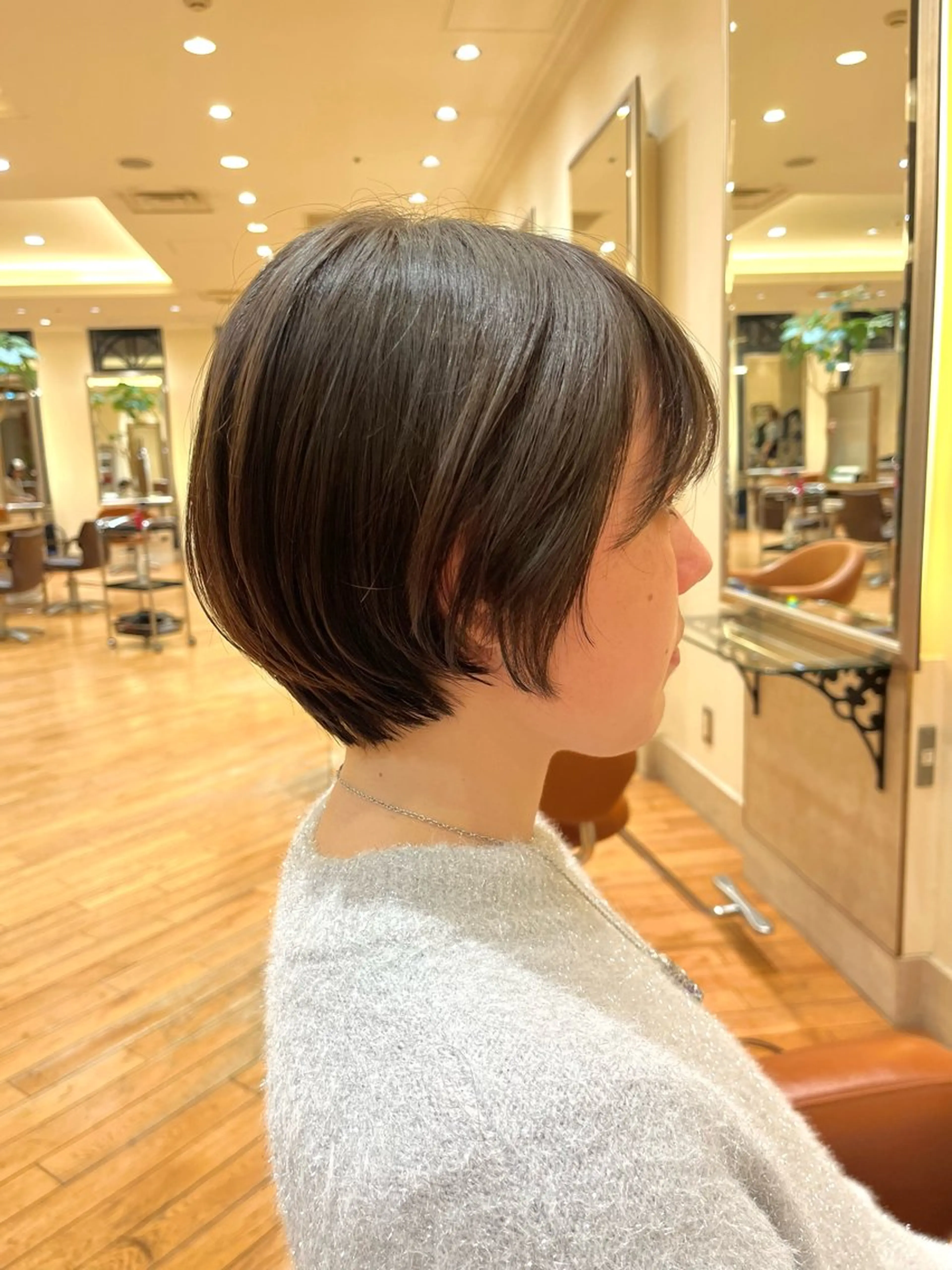 ショート ショートヘア 青山 莉奈のヘアスタイル