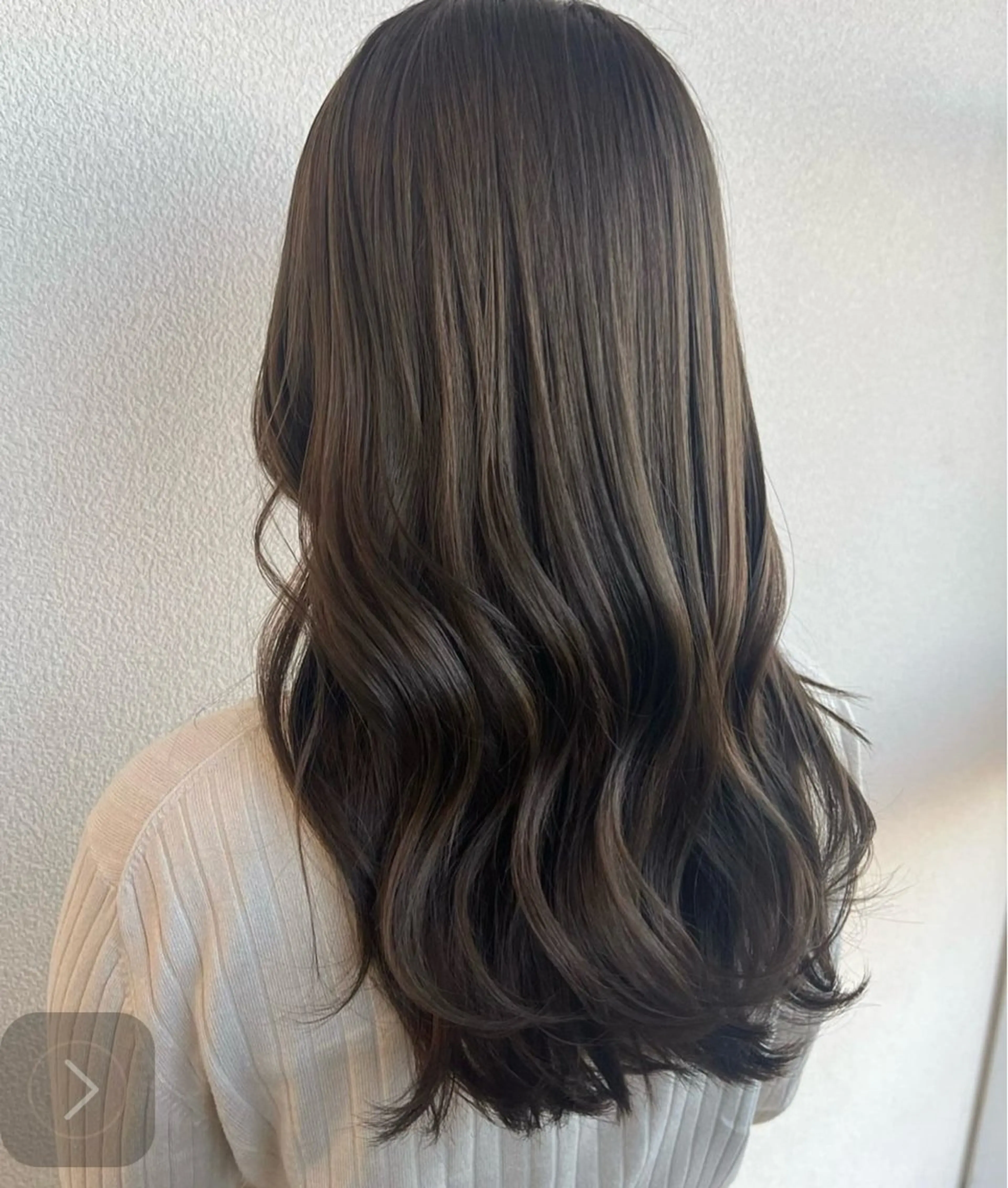 ミディアム 特化✨デザインカラー 白髪染め✨住田緋菜のヘアスタイル